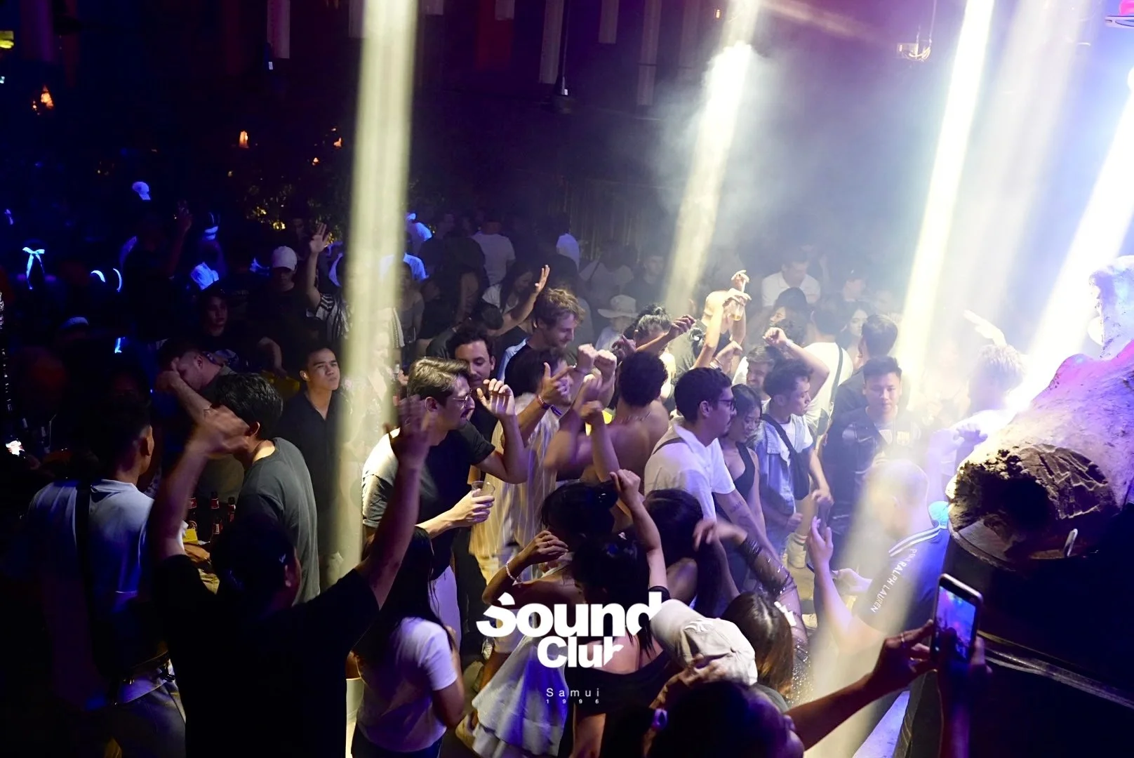 Untitled design - 2025-11-16T193458.244.jpg