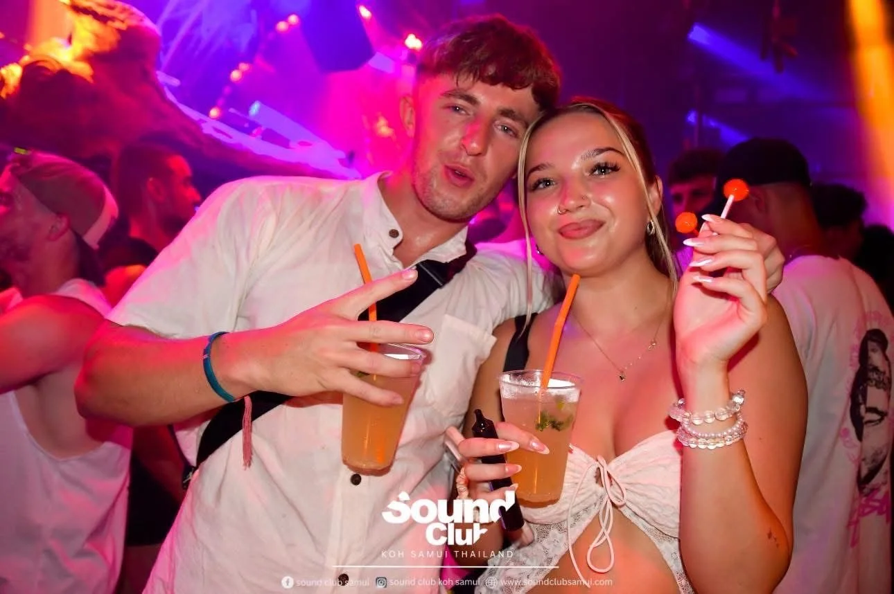 LINE_ALBUM_180668_250623_25.jpg