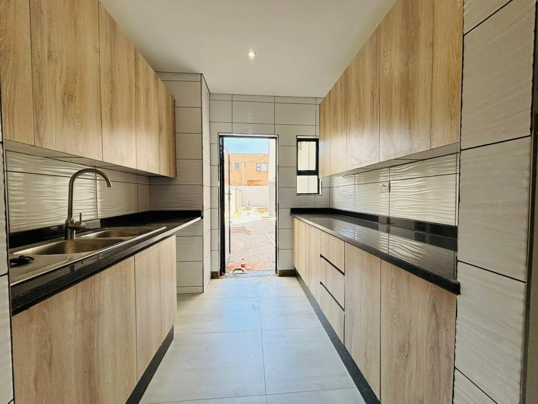 WhatsApp Image 2026-04-11 at 09.42.11 (2).jpeg