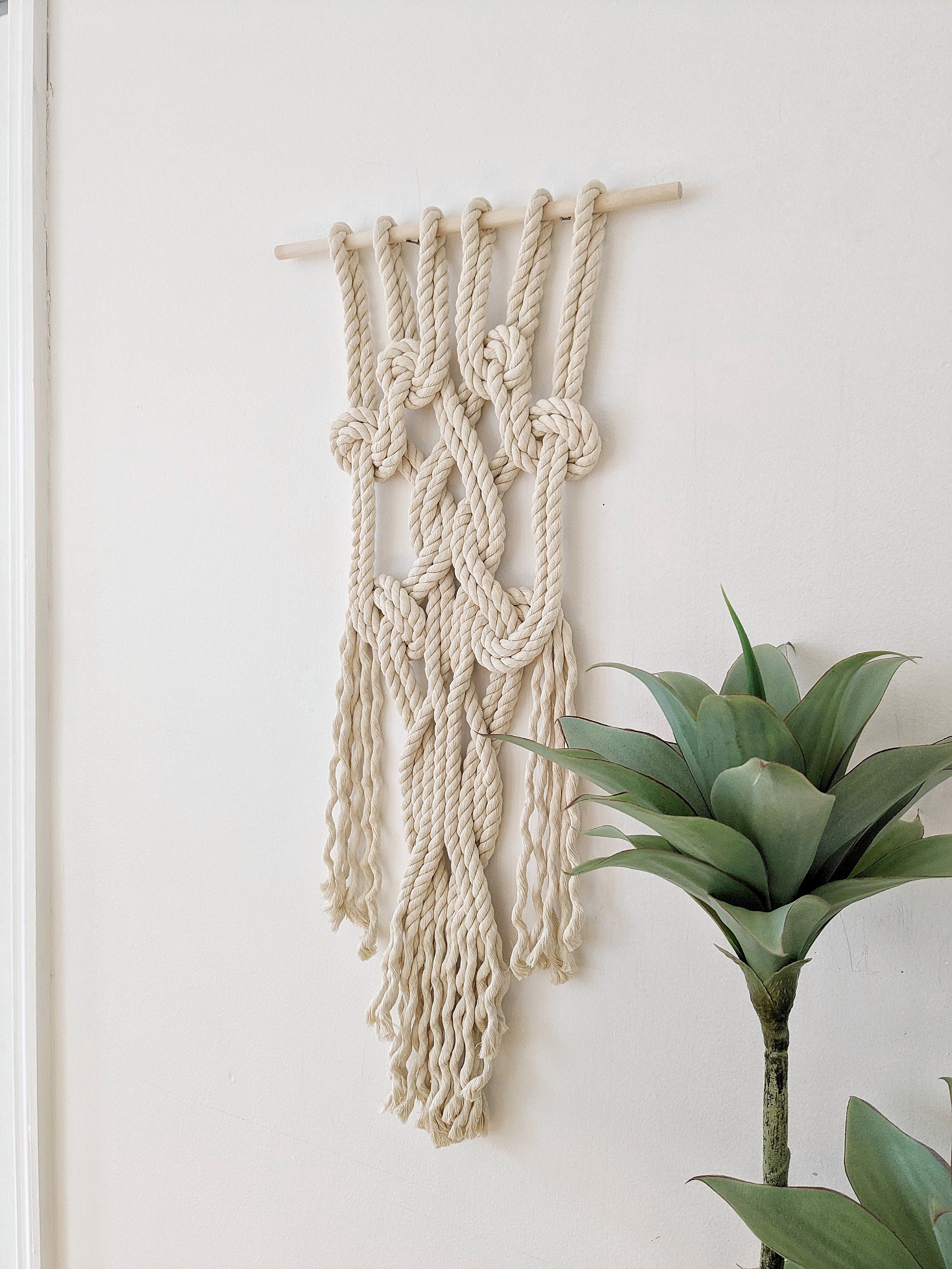 https://i.etsystatic.com/9293364/r/il/239ce9/5511681432/il_fullxfull.5511681432_r6mv.jpg