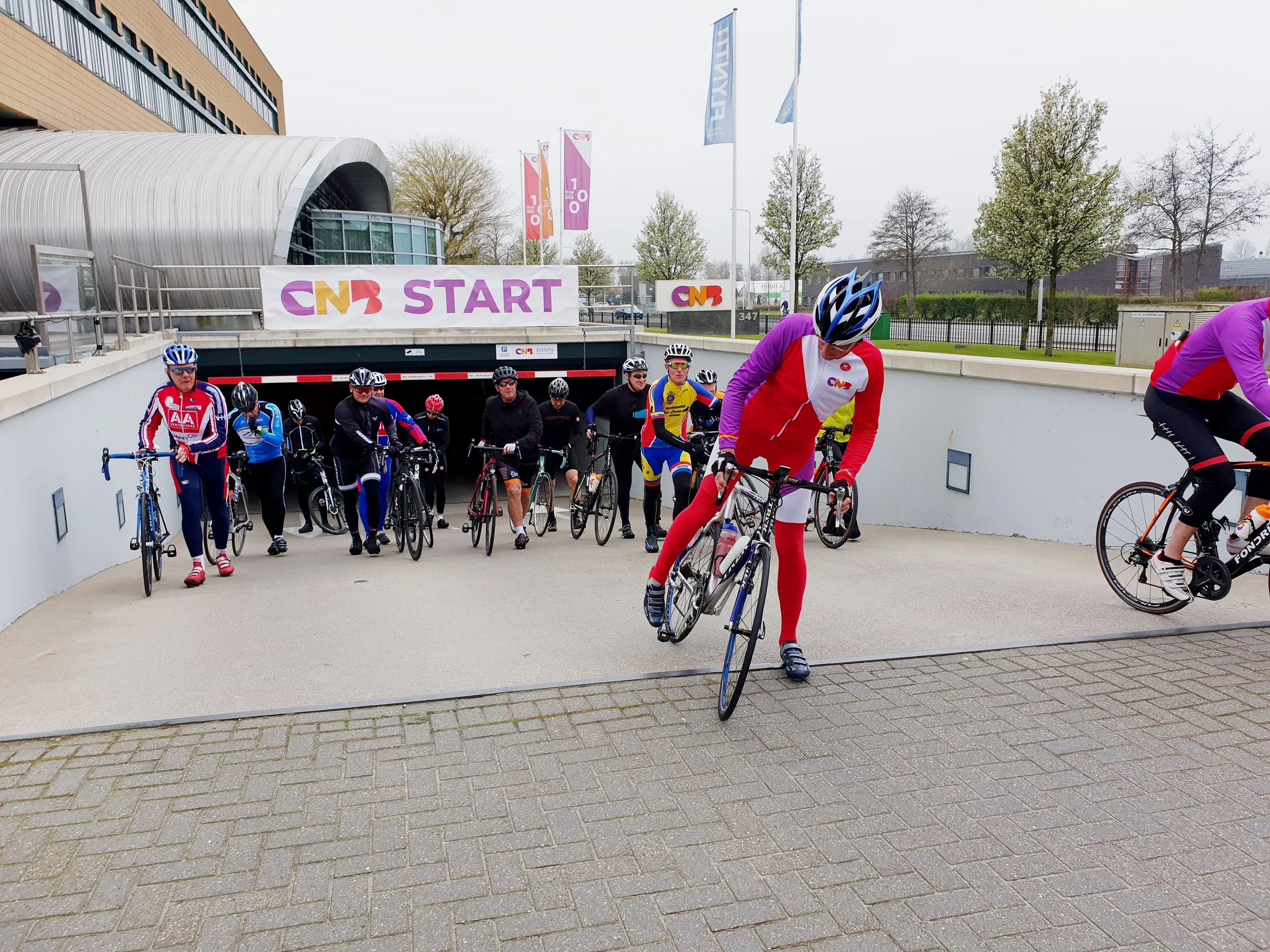Start fietstocht Lisse Bovenkarspel