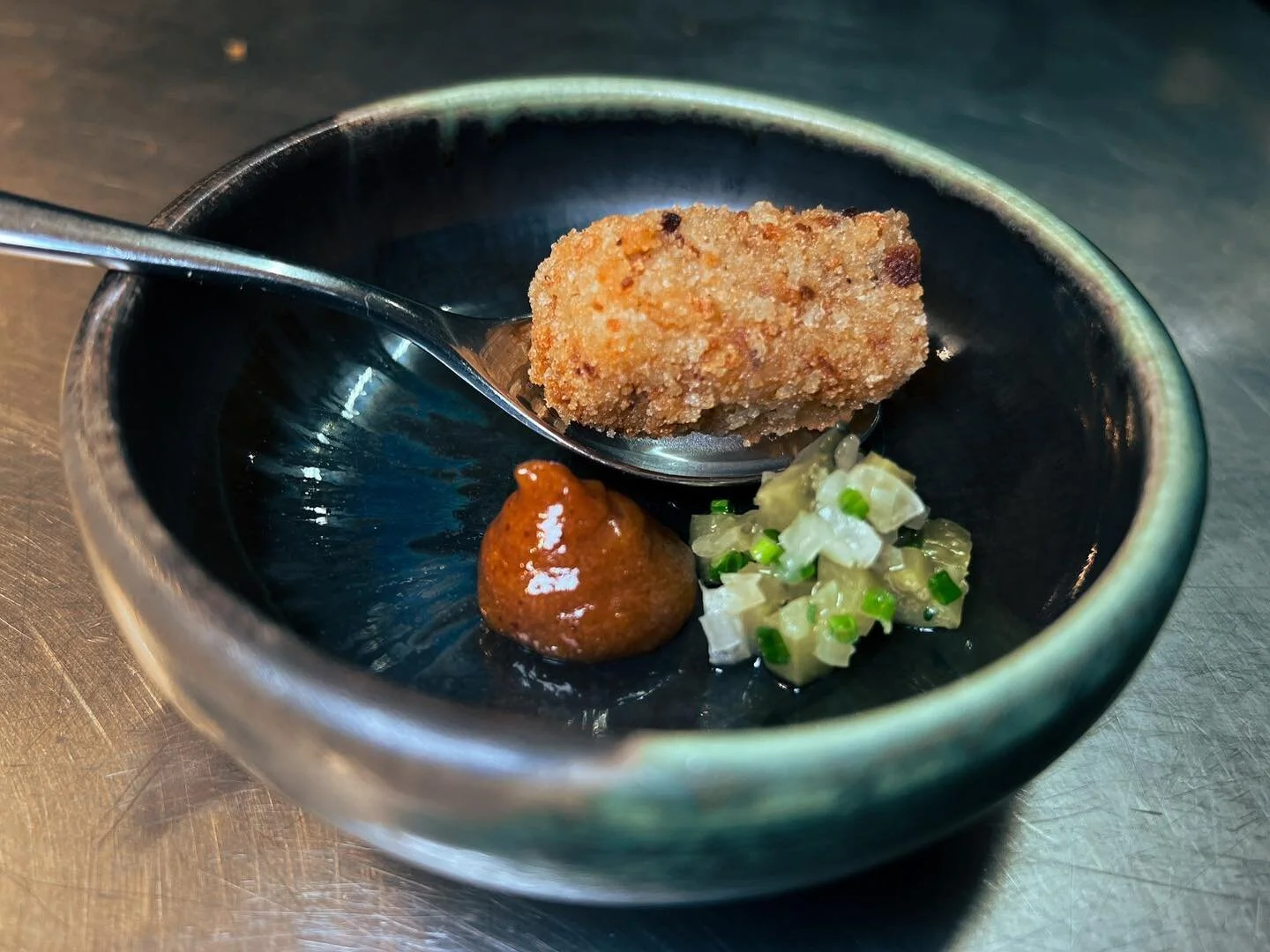 Reblochon Croquette with Cornichon Salsa, Spiced Apple Chutney. Served as an Amuse-bouche last night. Presented in our own pottery. #foodie #menuideas #amusebuche #reblechon #lesgets #morzine #samoens #cookingcourse #privatechef #pottery #duncangreen