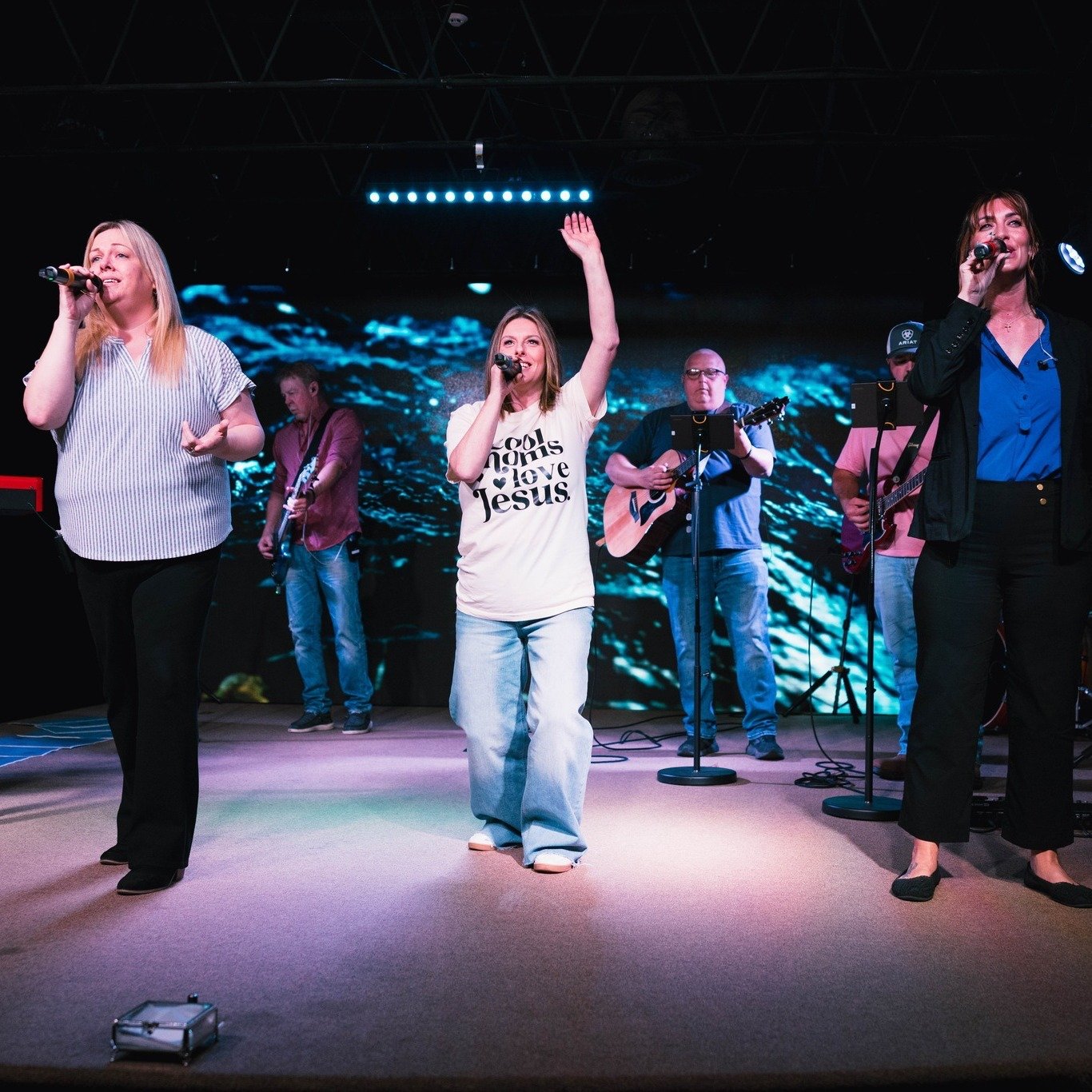 You don&rsquo;t have to have it all together&mdash;just come as you are.

Real People, Living Real Lives, Serving a Real God.

Join us this Sunday at 9am &amp; 11am Christpoint Church on the square in Sparta, TN. 

Welcome Home!