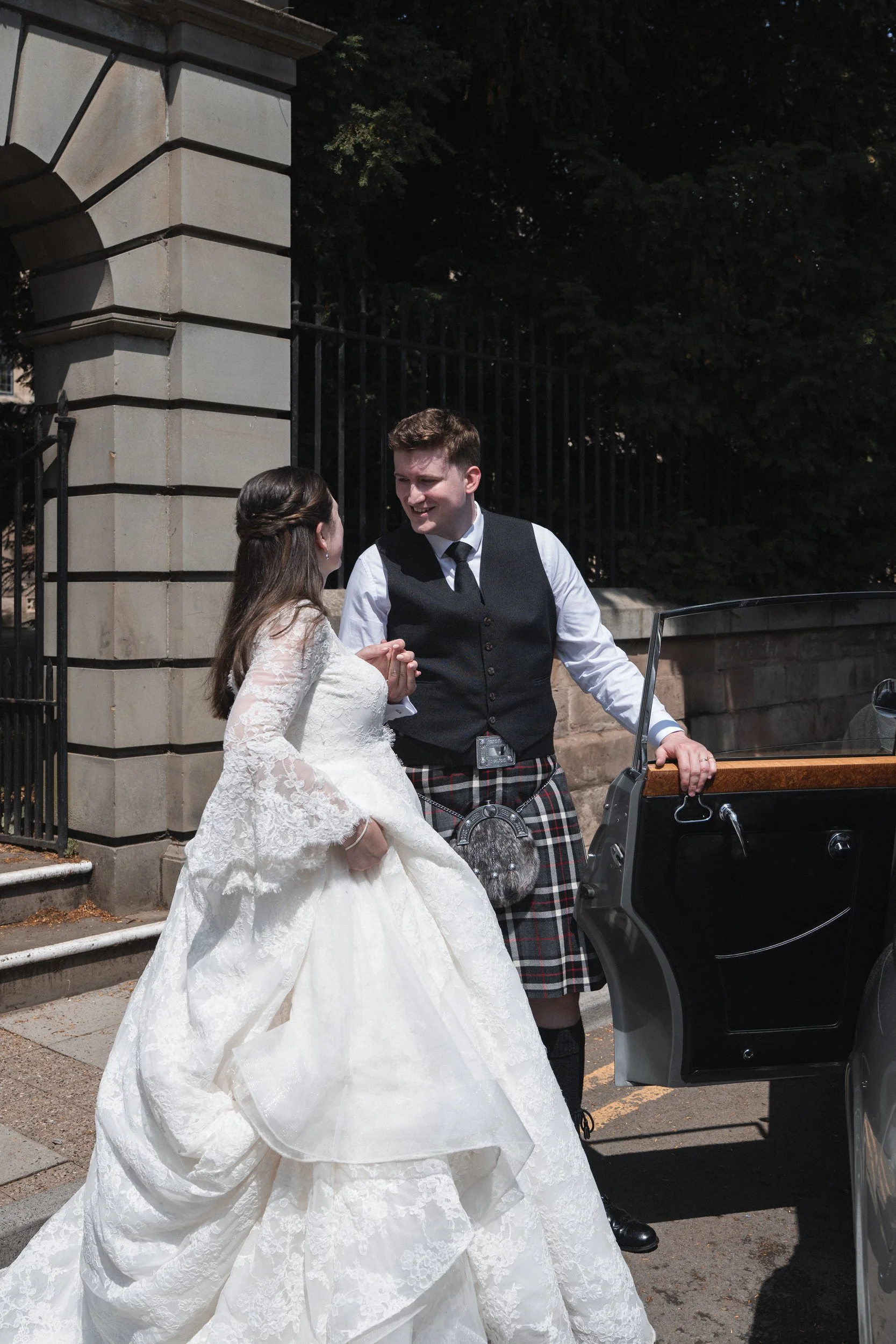 Oxfordshire-Wedding-Photographer-119.jpg