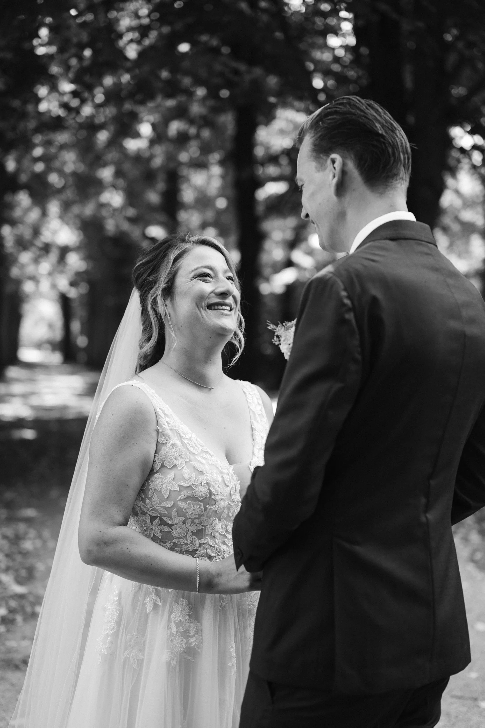 wedding-photographer-northamptonshire-bride-groom-couple-portraits-182.jpg