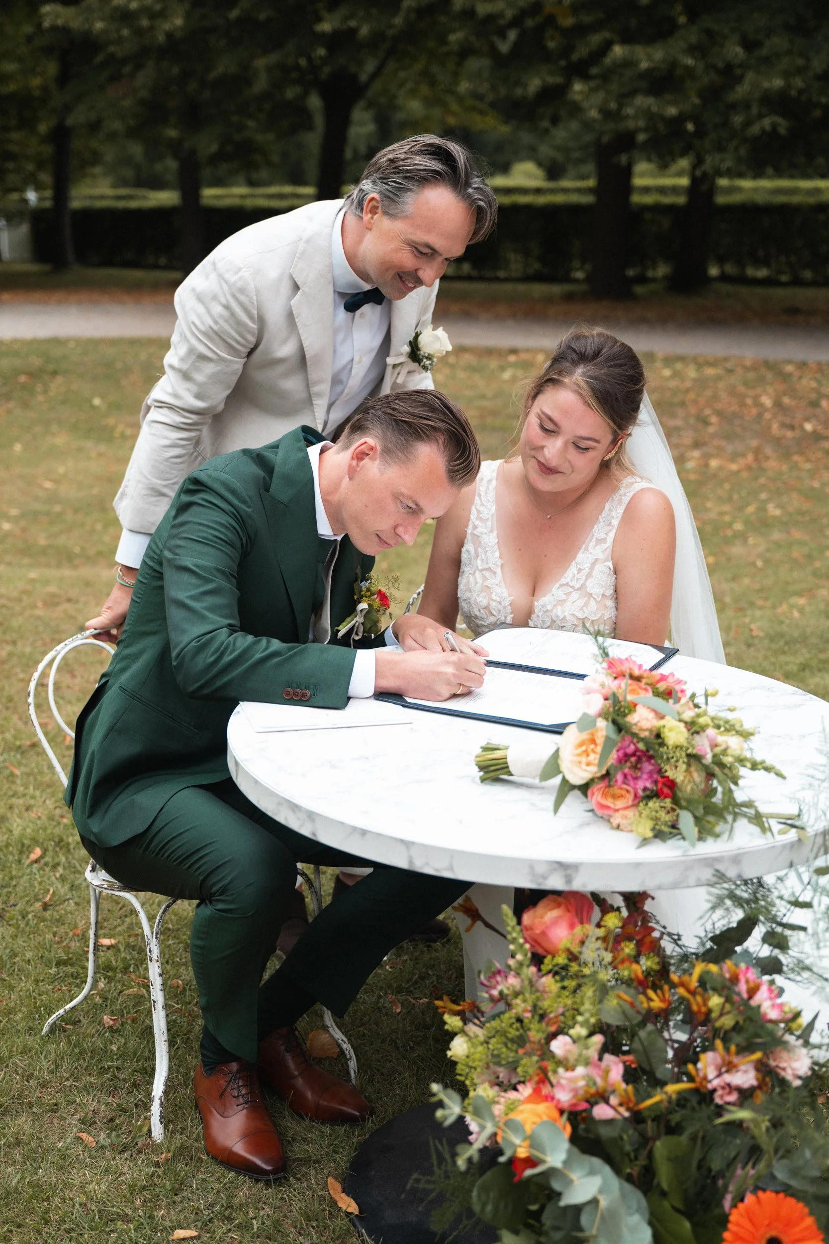 wedding-photographer-northamptonshire-bride-groom-couple-portraits-400.jpg