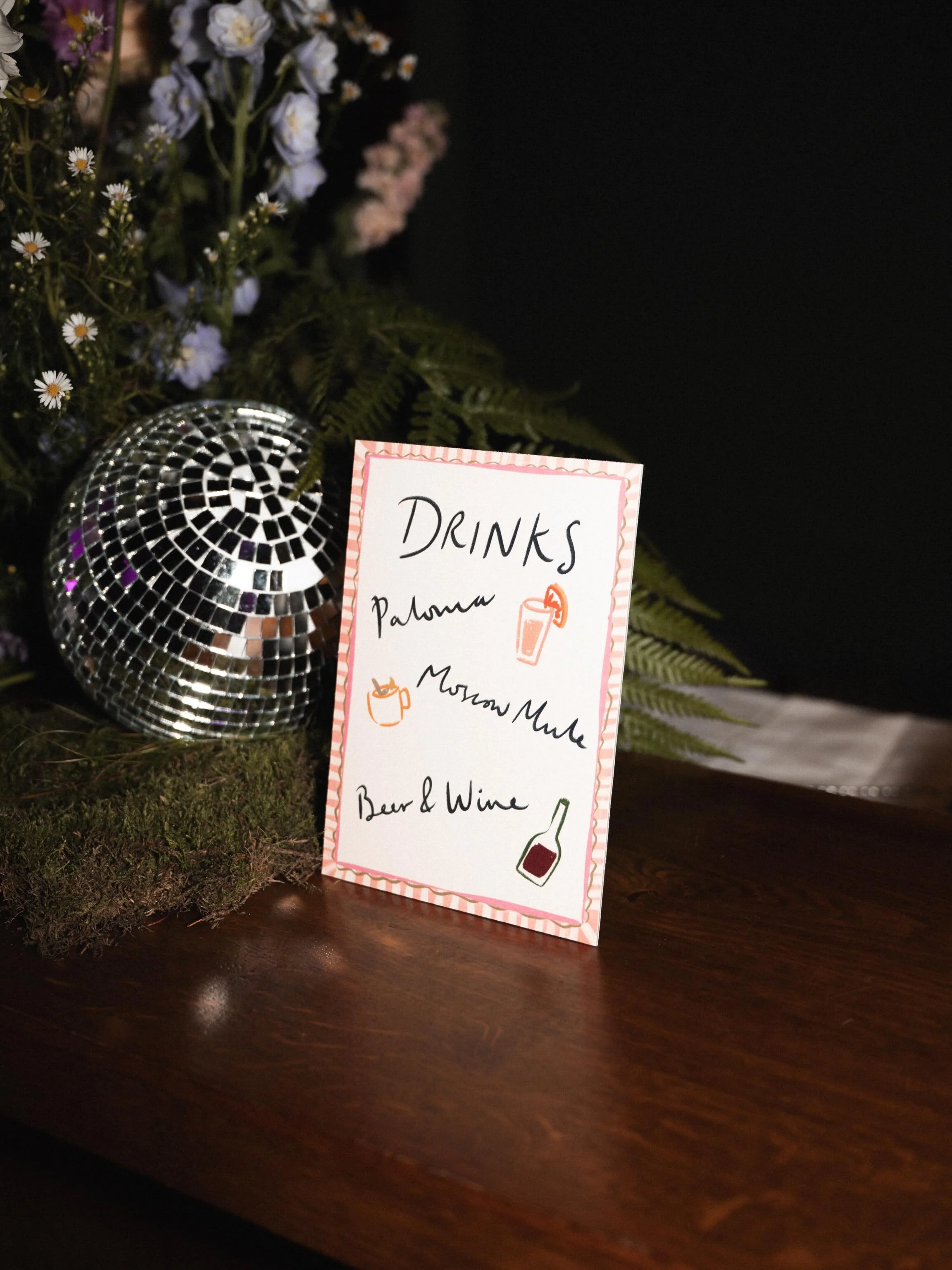 There&rsquo;s something about that moment just before the dance floor opens that I love&hellip;

Cocktails are flowing, ties are loosened, heels are kicked off under the table, and you can feel the energy starting to shift. The formalities are done, 