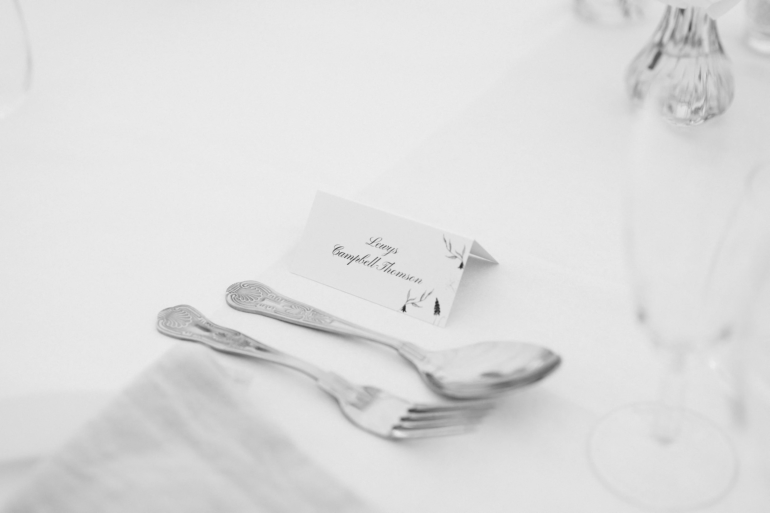 Oxfordshire-Wedding-Photographer-147.jpg