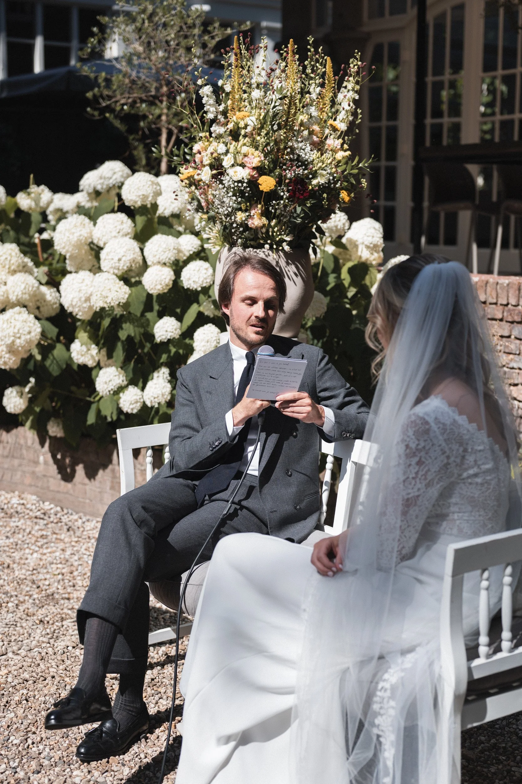 Oxfordshire-Garden-Wedding-Photographer-282.jpg