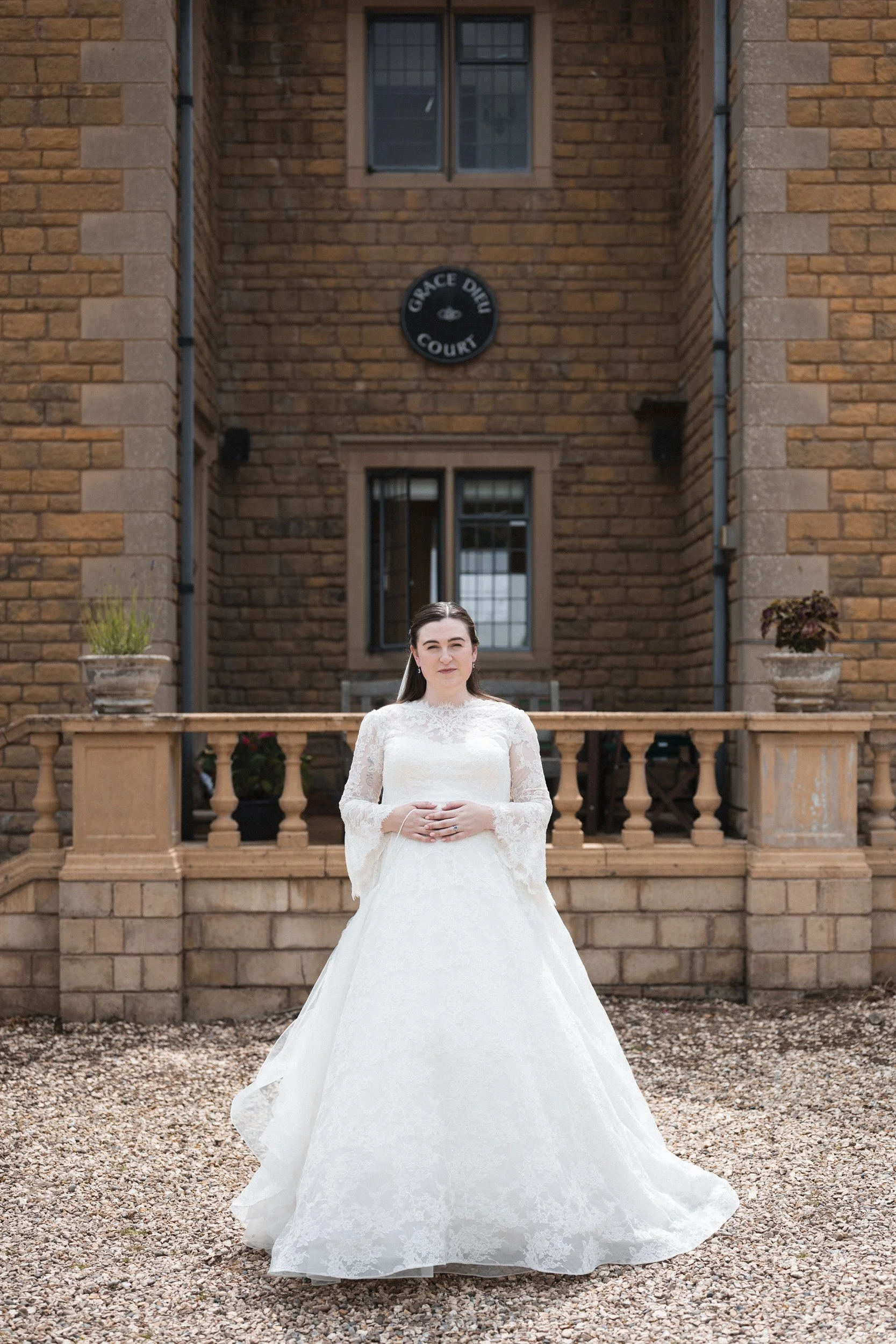 Oxfordshire-Wedding-Photographer-029.jpg
