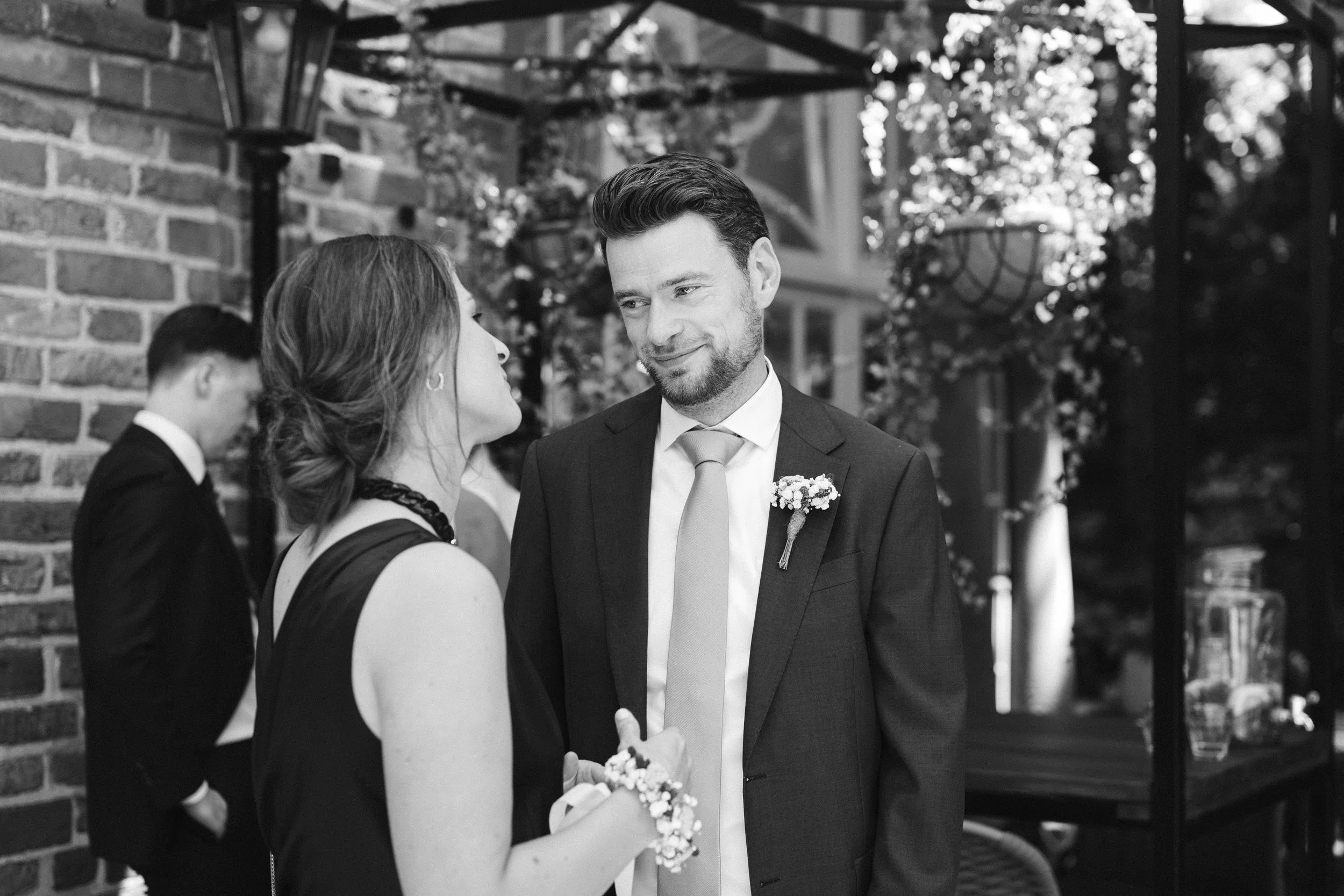 Oxfordshire-Garden-Wedding-Photographer-199.jpg