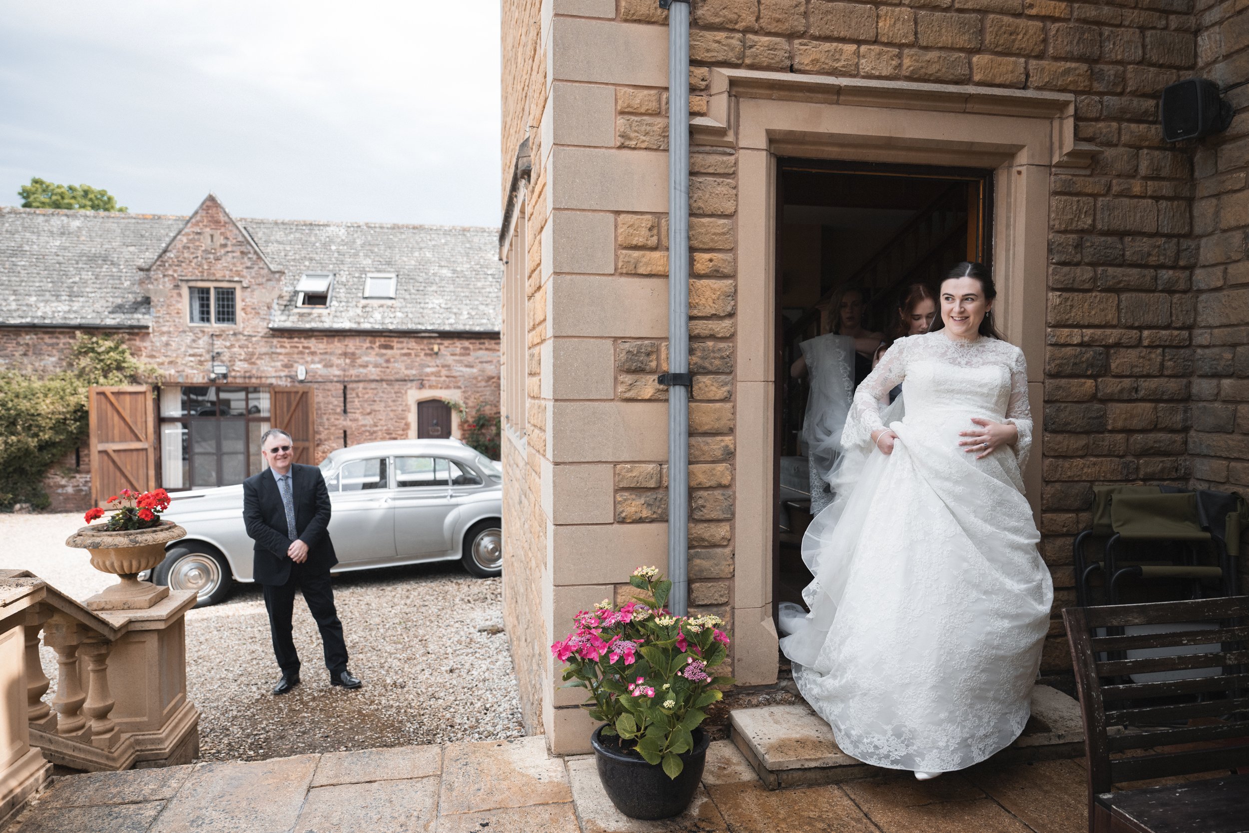 Oxfordshire-Wedding-Photographer-027.jpg