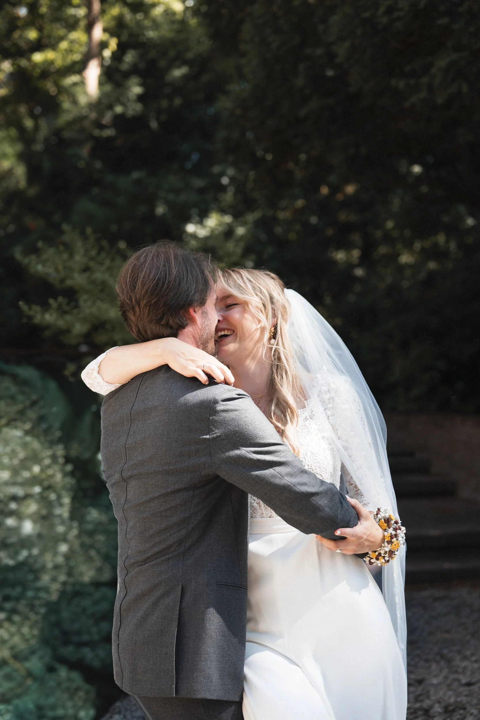 Oxfordshire-Garden-Wedding-Photographer-301.jpg