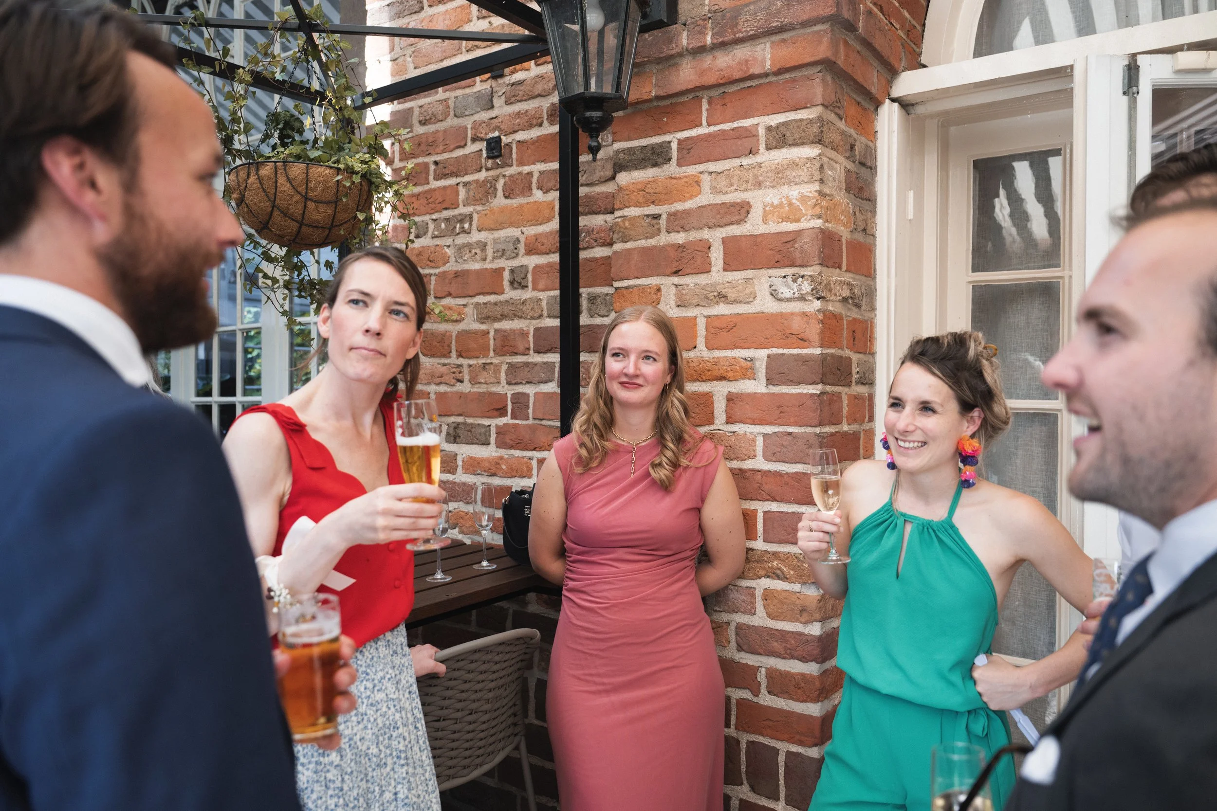 Oxfordshire-Garden-Wedding-Photographer-407.jpg