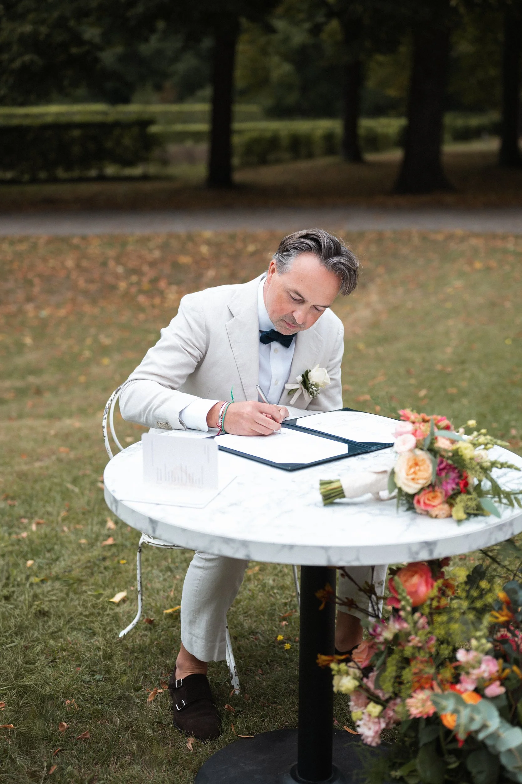 wedding-photographer-northamptonshire-bride-groom-couple-portraits-404.jpg