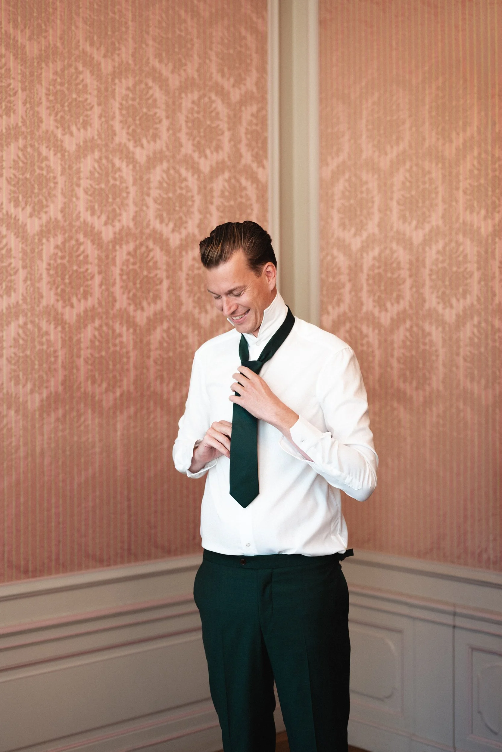 wedding-photographer-northamptonshire-bride-groom-couple-portraits-070.jpg