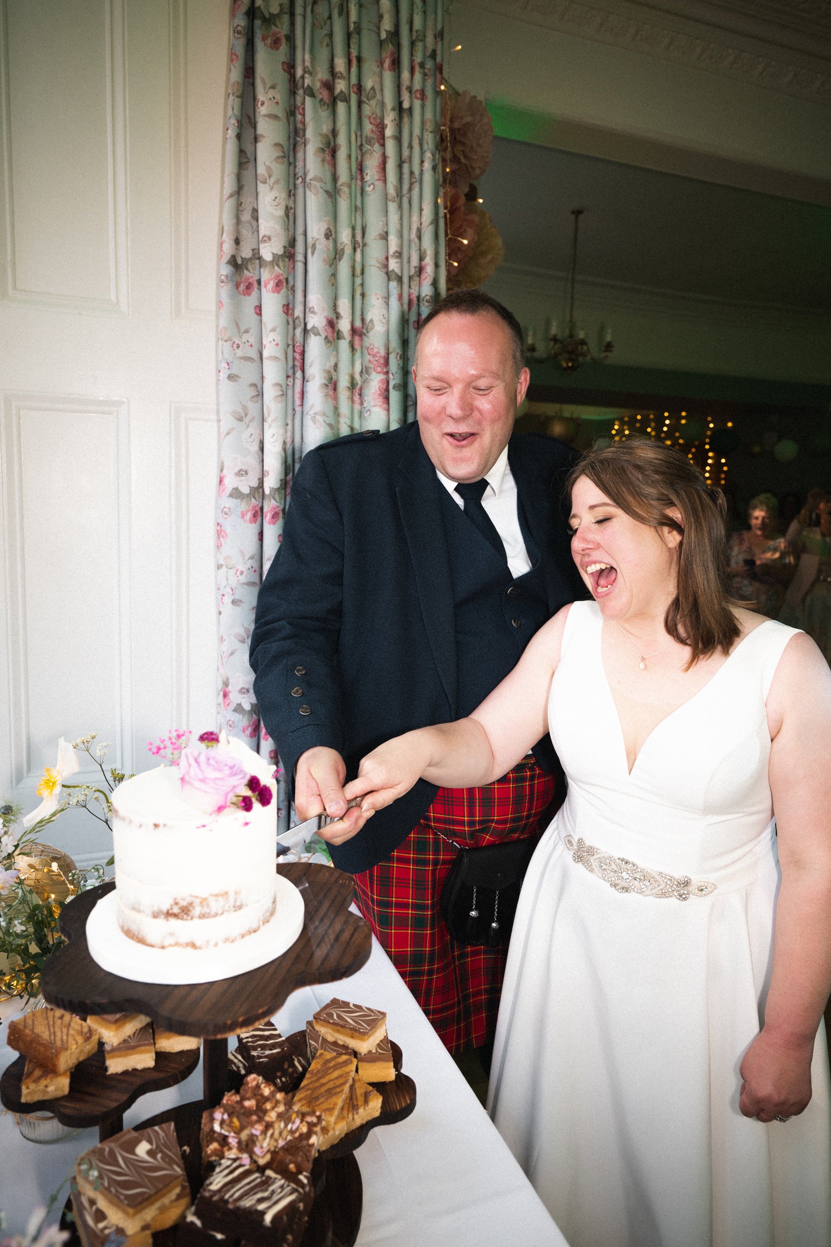 warwickshire-wedding-photographer-rugby-school-519.jpg