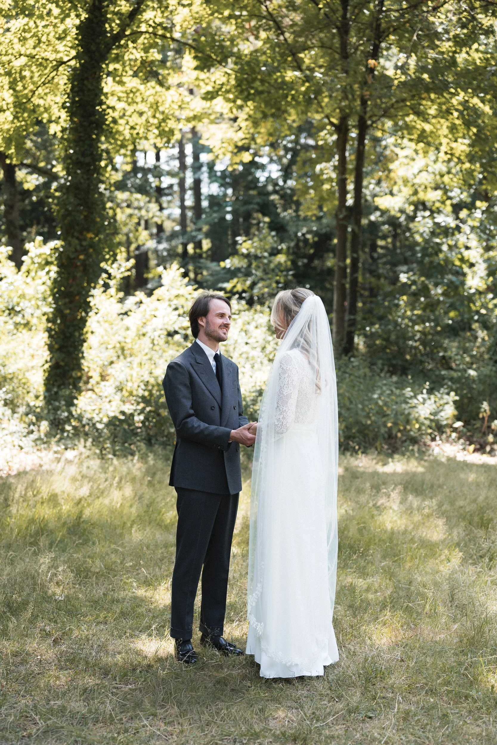 Oxfordshire-Garden-Wedding-Photographer-169.jpg