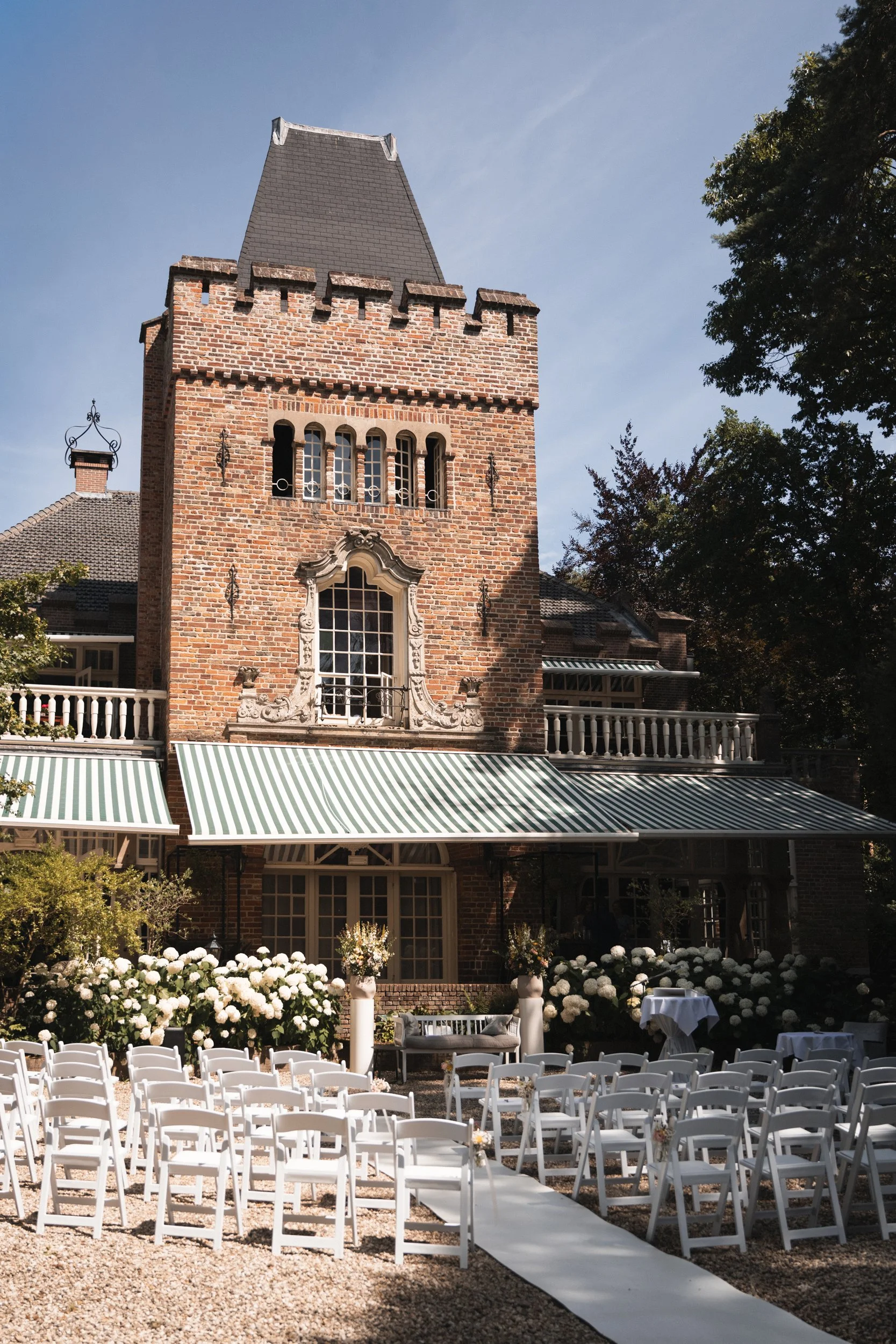 Oxfordshire-Garden-Wedding-Photographer-009.jpg