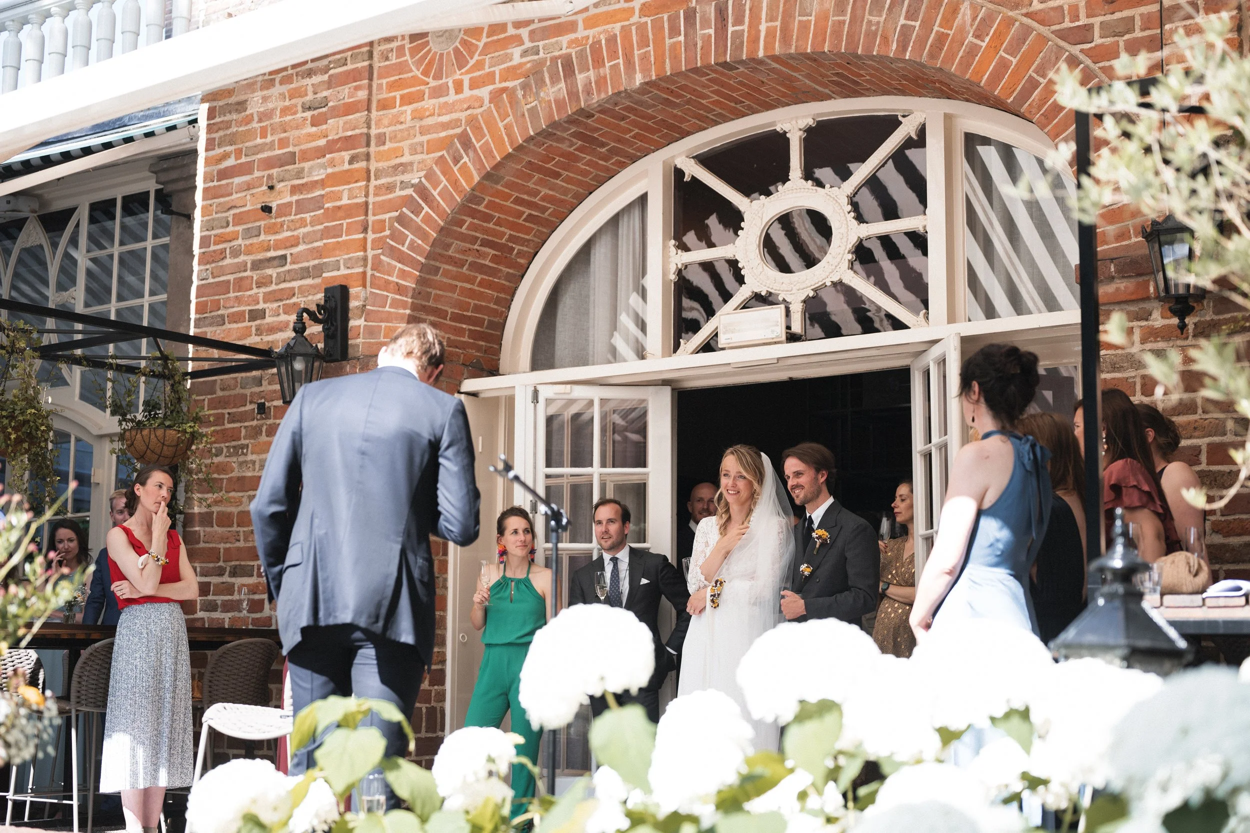 Oxfordshire-Garden-Wedding-Photographer-392.jpg