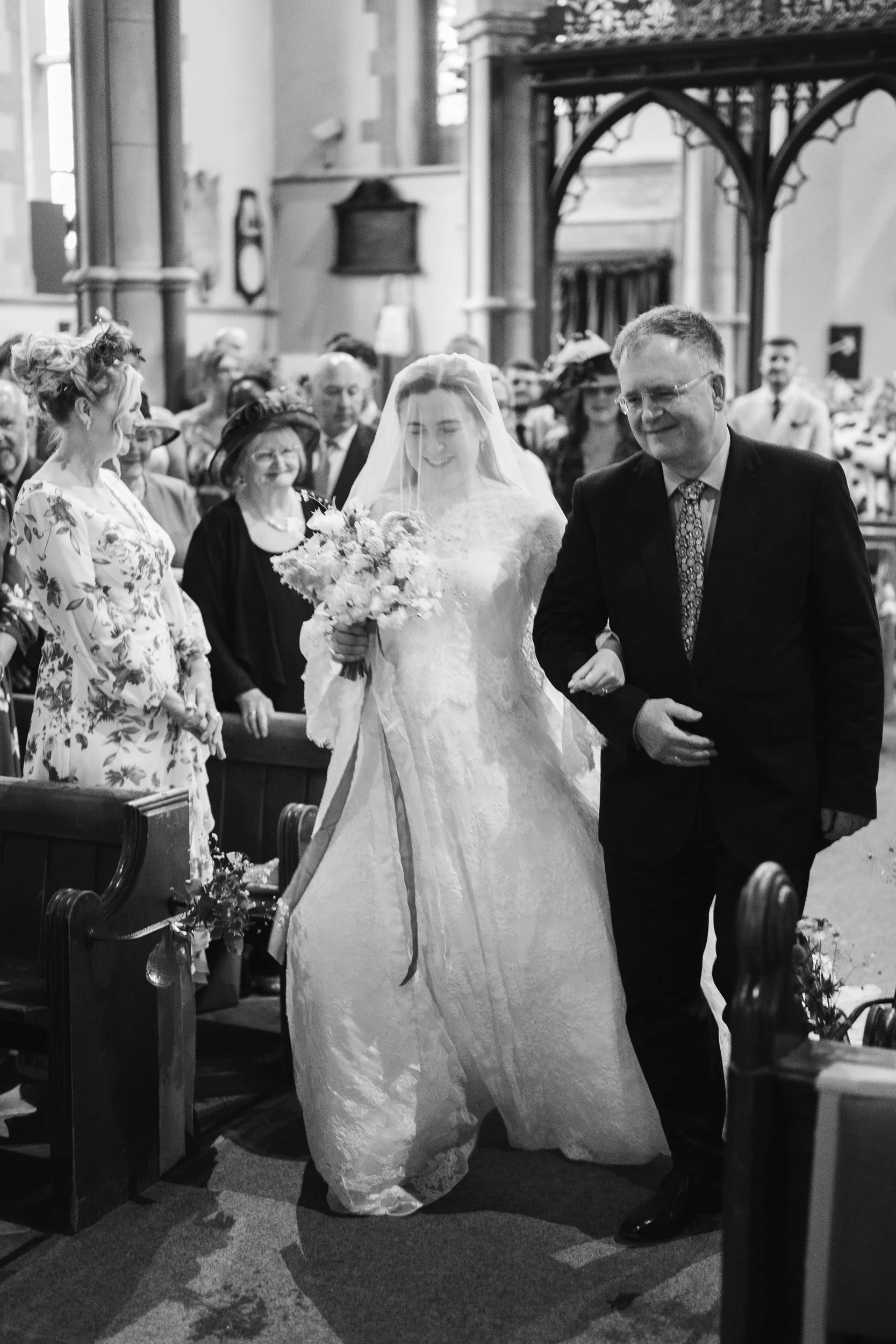 Oxfordshire-Wedding-Photographer-060.jpg
