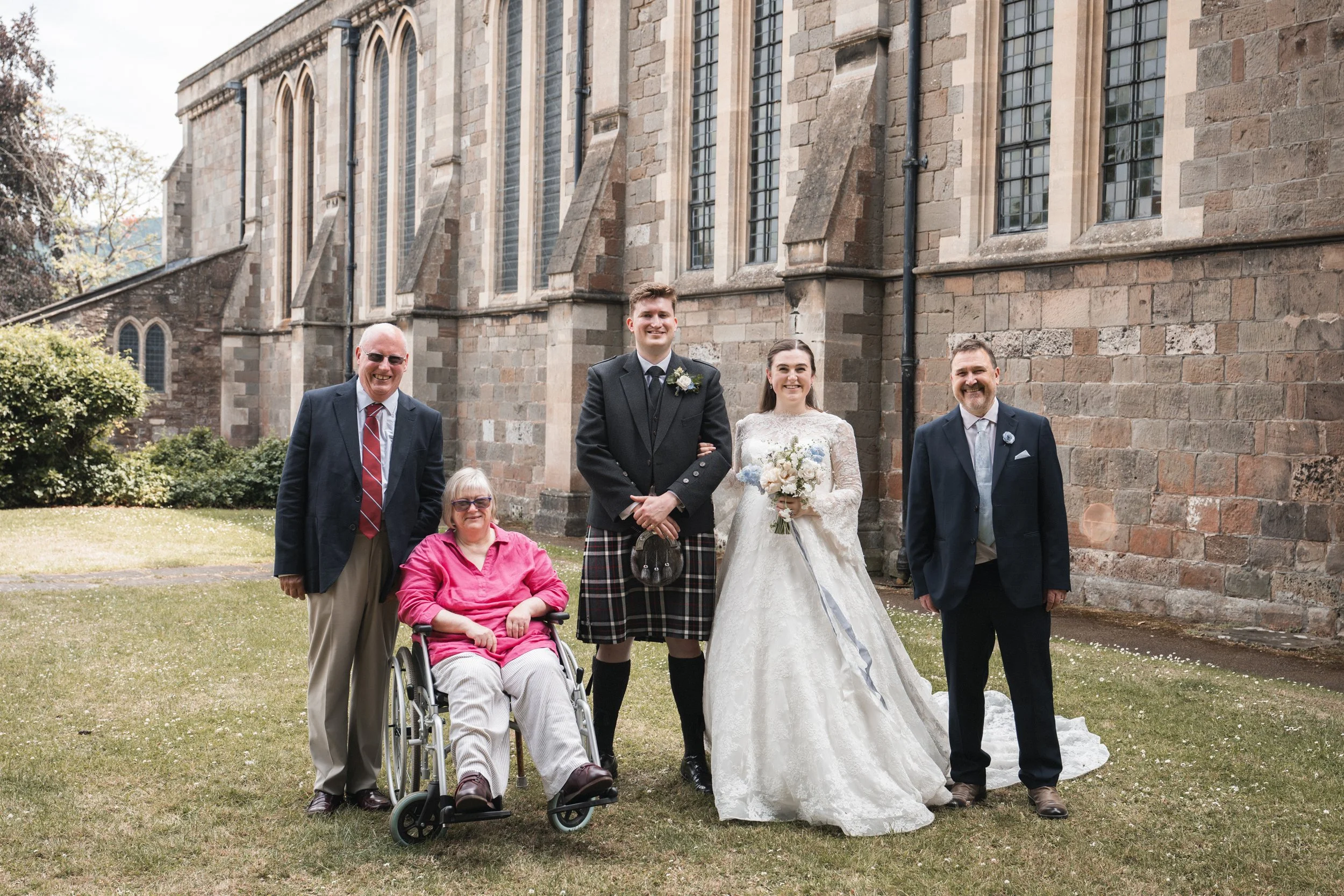 Oxfordshire-Wedding-Photographer-112.jpg