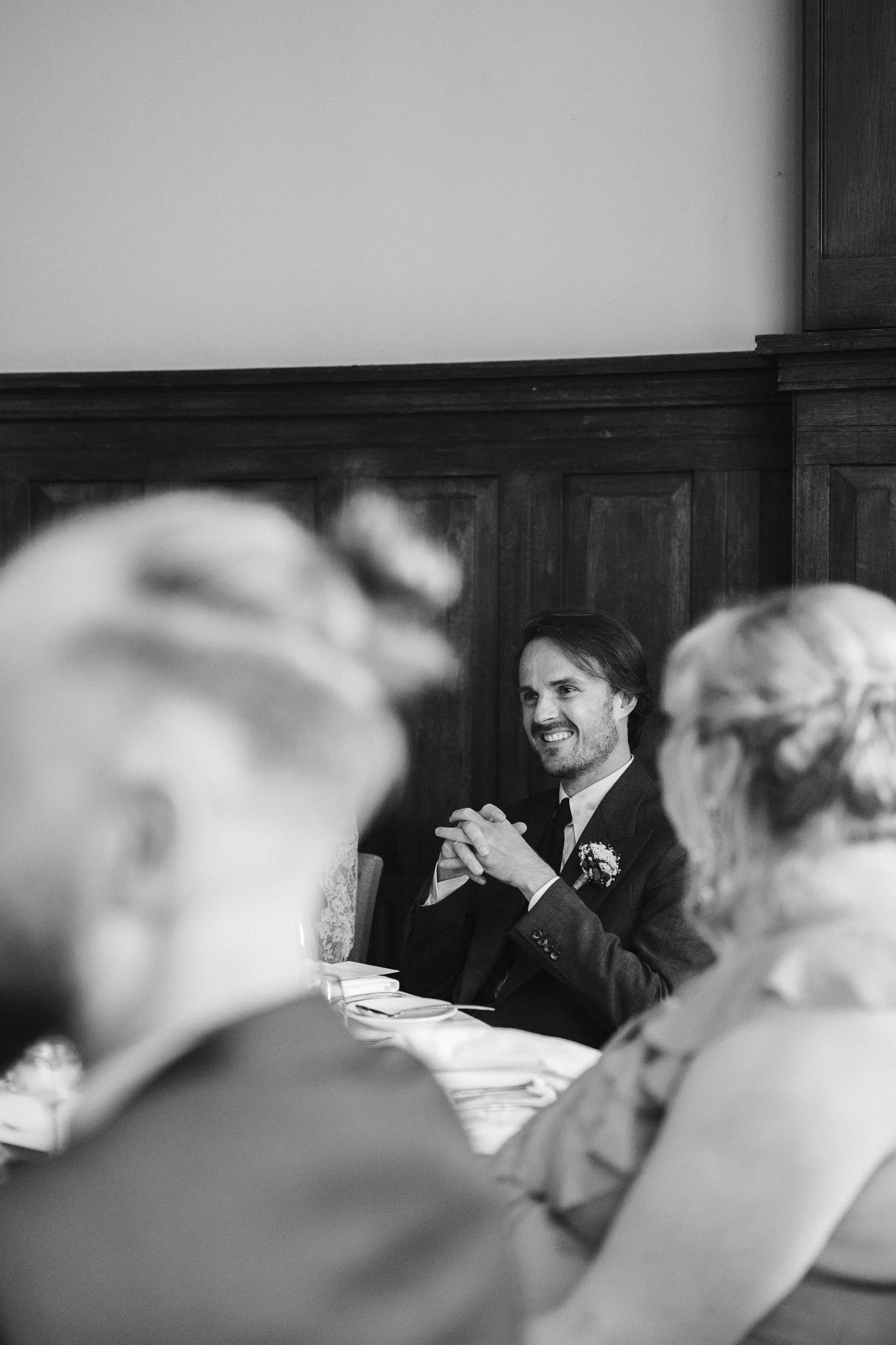 Oxfordshire-Garden-Wedding-Photographer-511.jpg