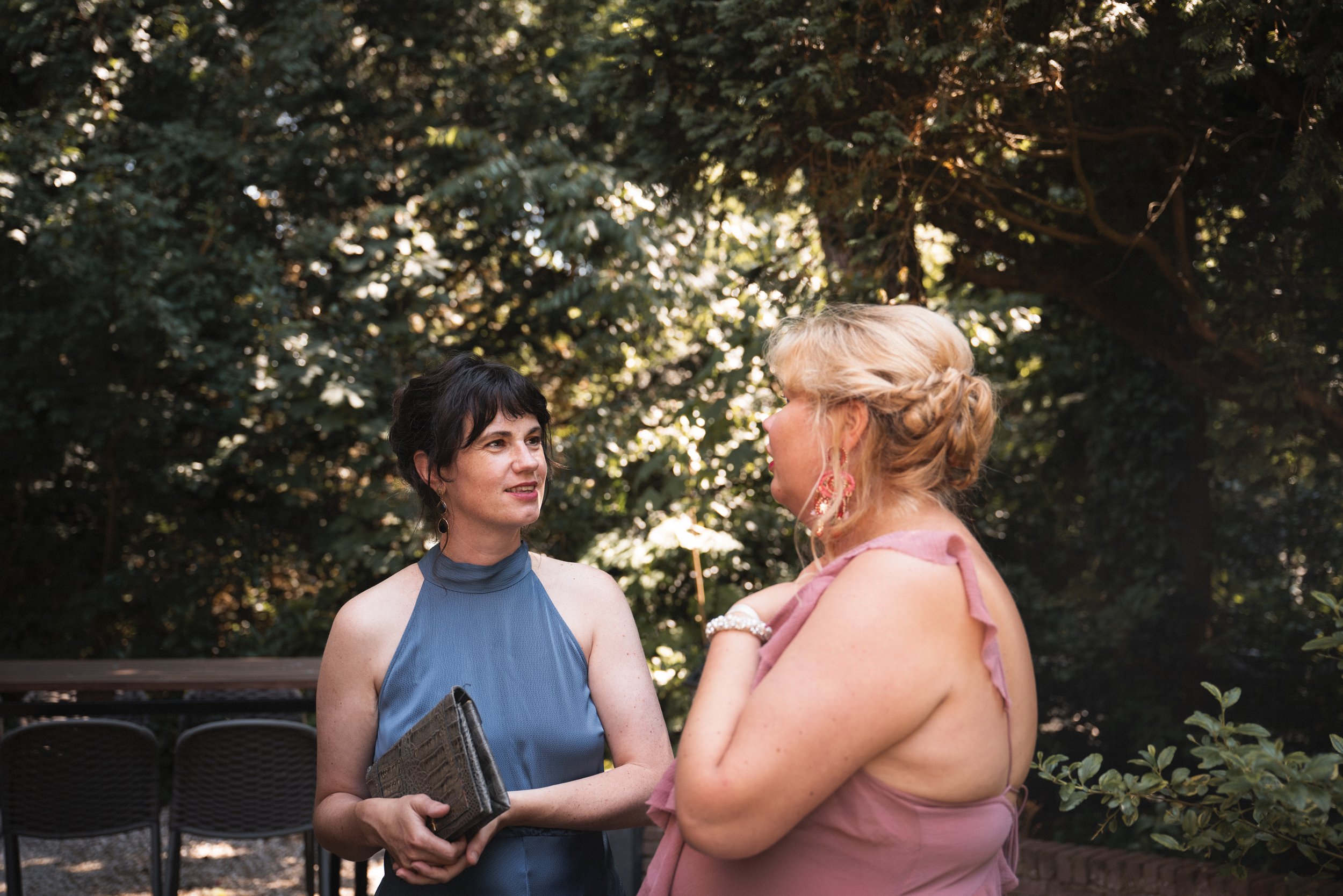 Oxfordshire-Garden-Wedding-Photographer-221.jpg