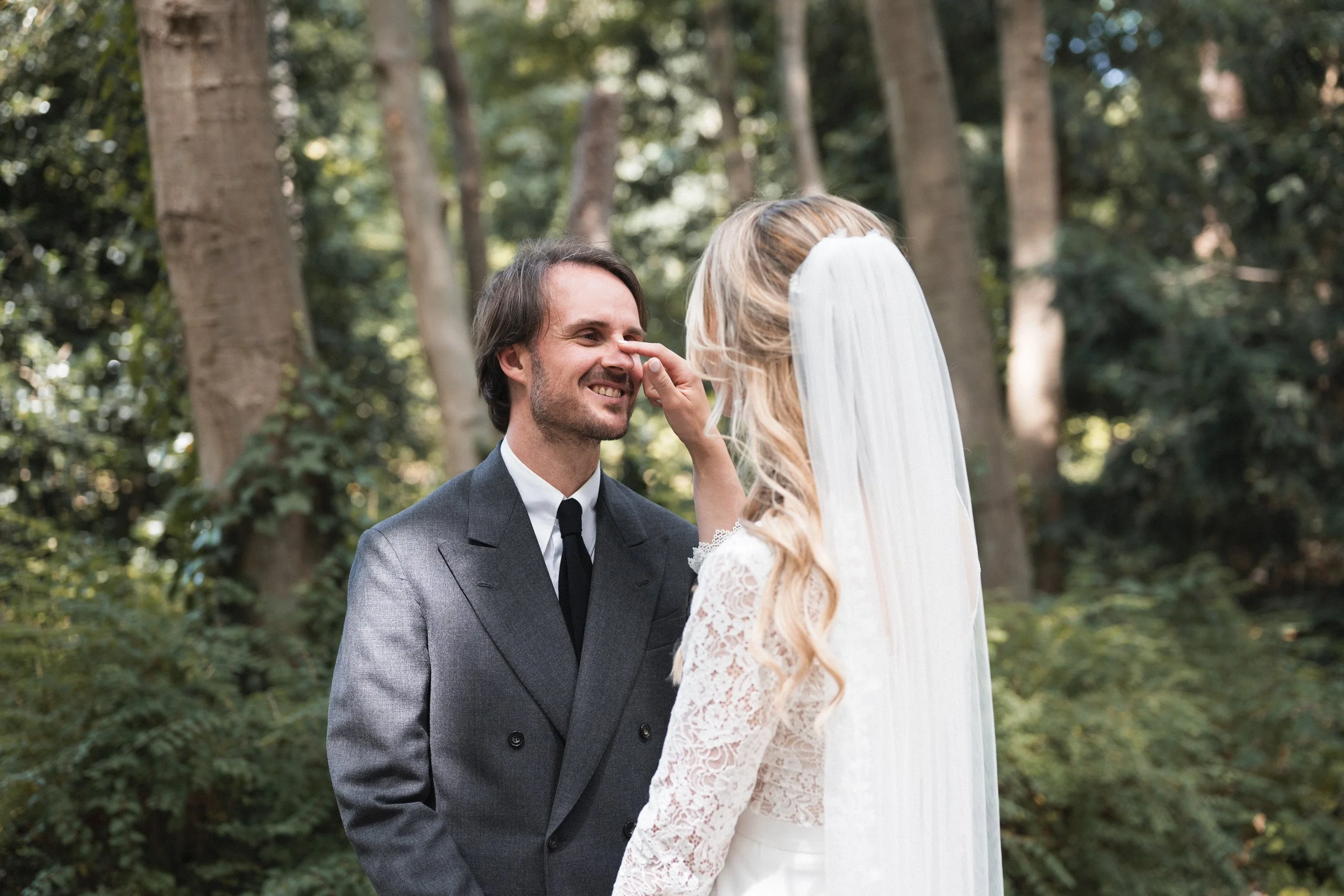 Oxfordshire-Garden-Wedding-Photographer-154.jpg