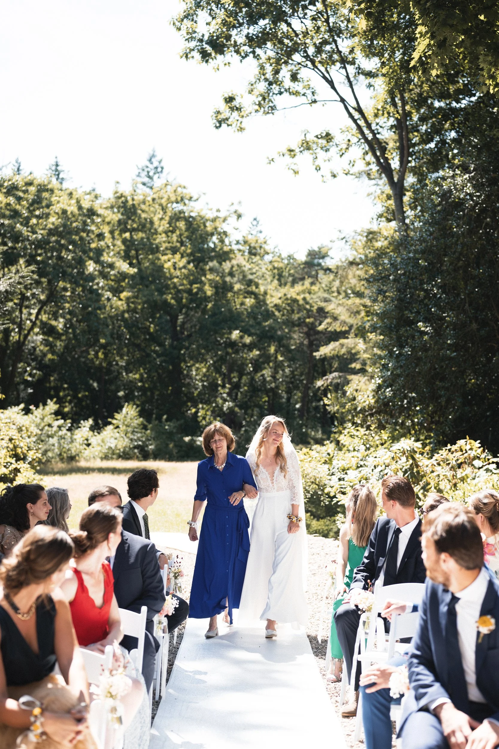 Oxfordshire-Garden-Wedding-Photographer-240.jpg