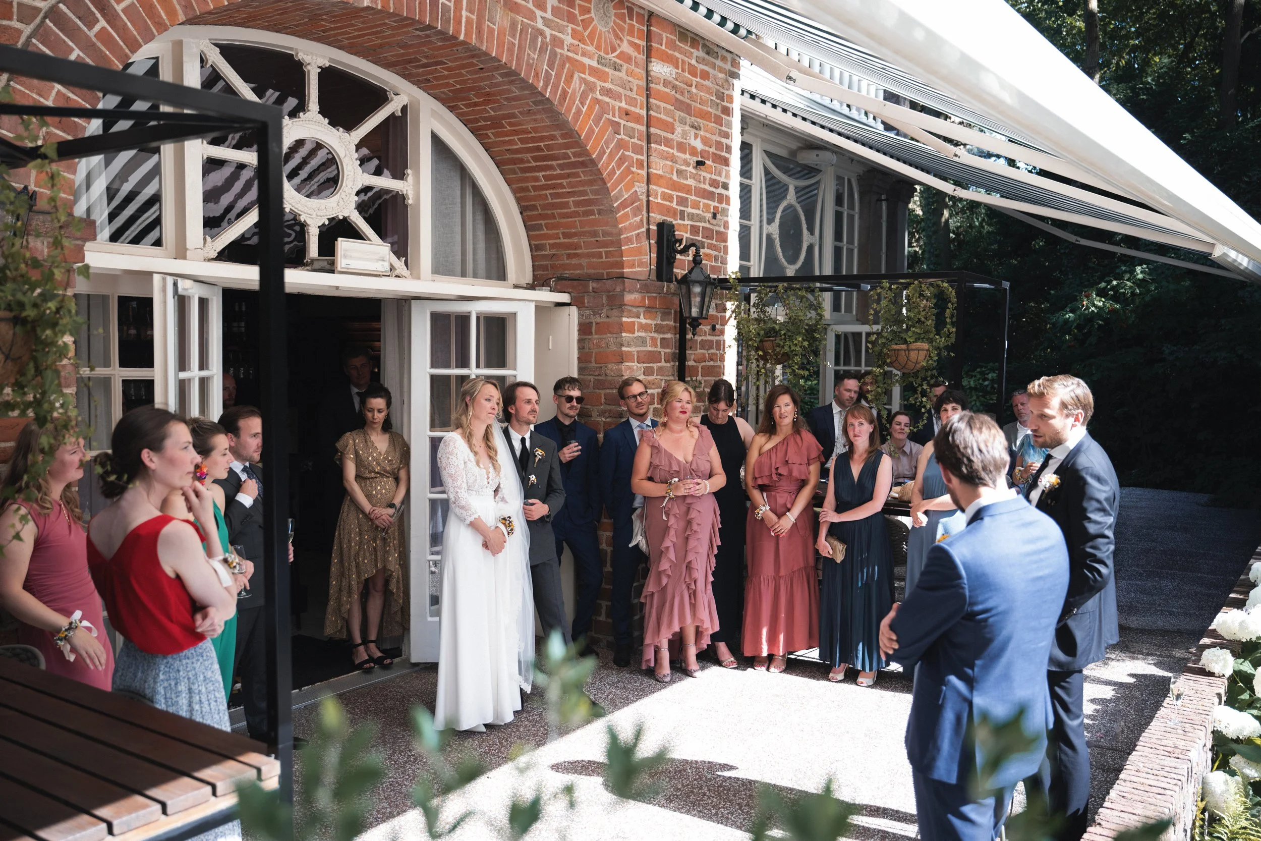 Oxfordshire-Garden-Wedding-Photographer-393.jpg