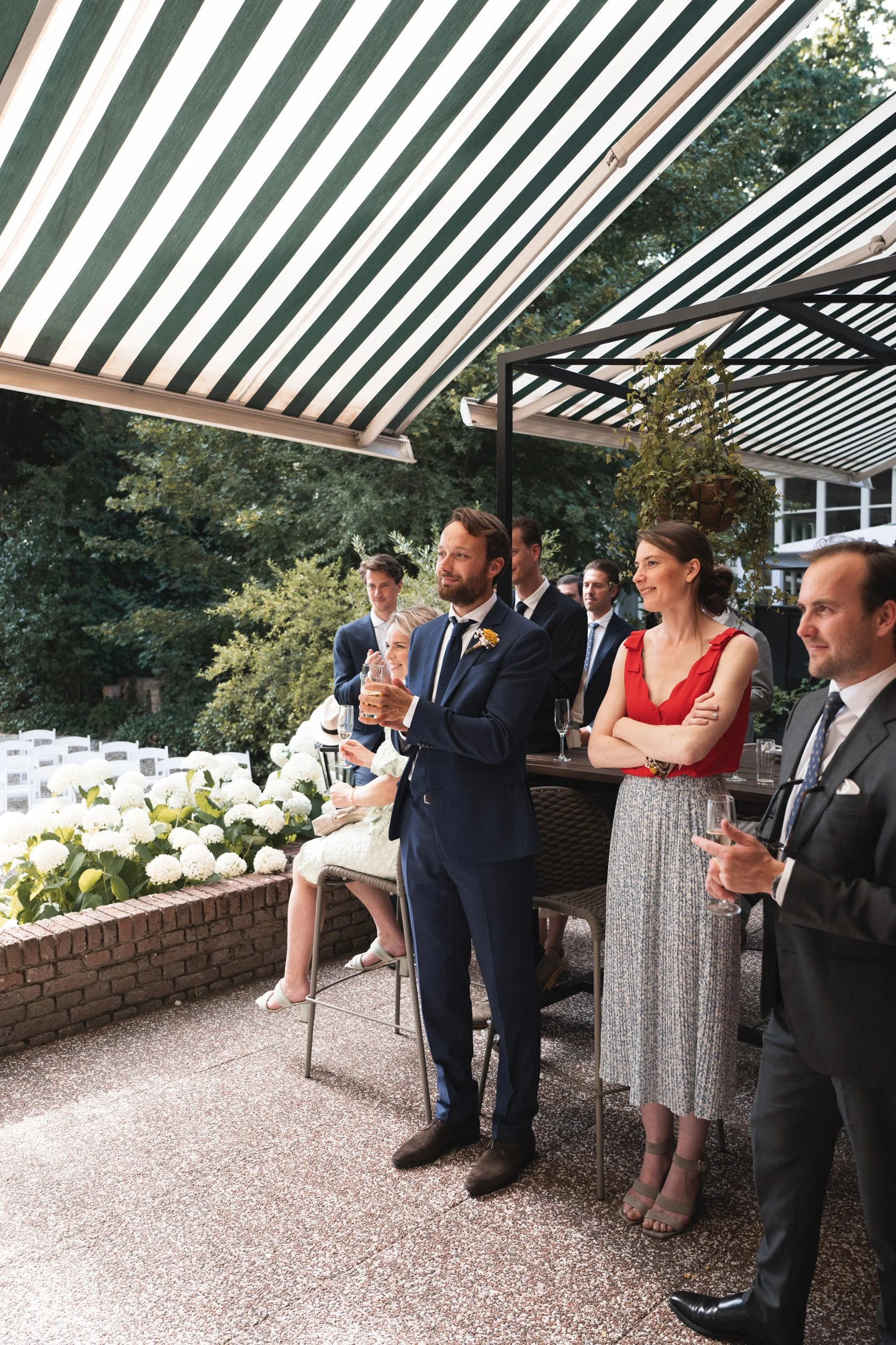Oxfordshire-Garden-Wedding-Photographer-419.jpg