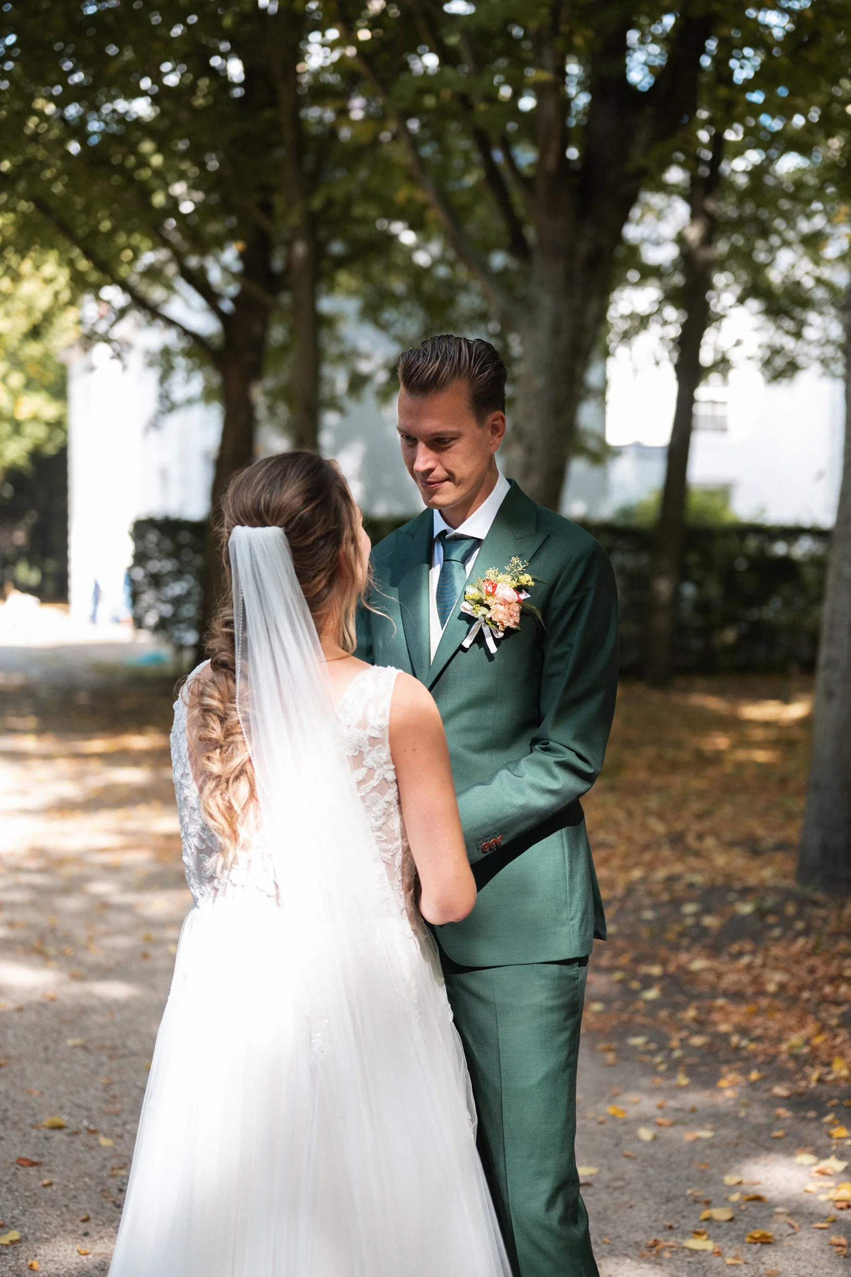 wedding-photographer-northamptonshire-bride-groom-couple-portraits-200.jpg