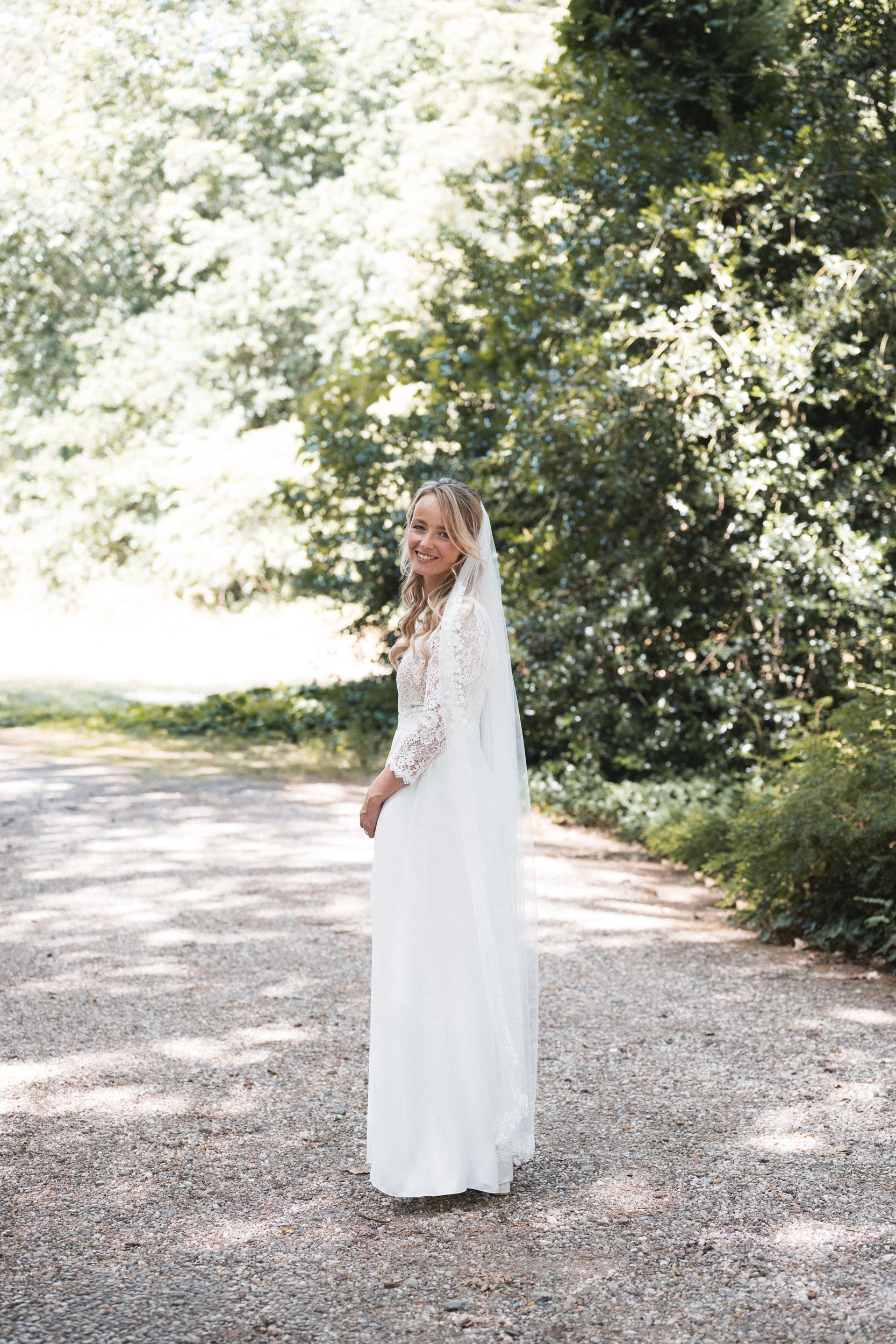 Oxfordshire-Garden-Wedding-Photographer-160.jpg
