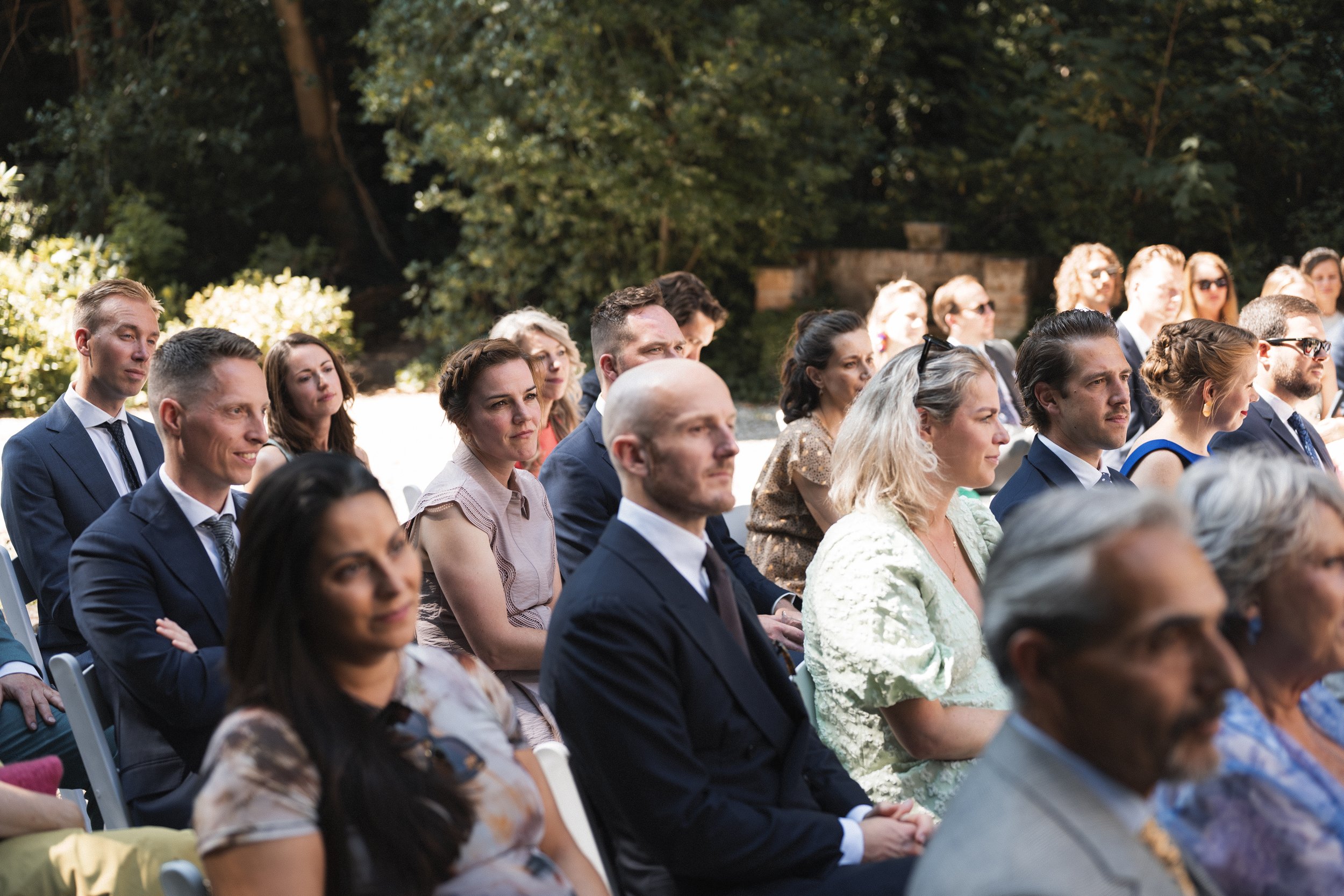 Oxfordshire-Garden-Wedding-Photographer-250.jpg