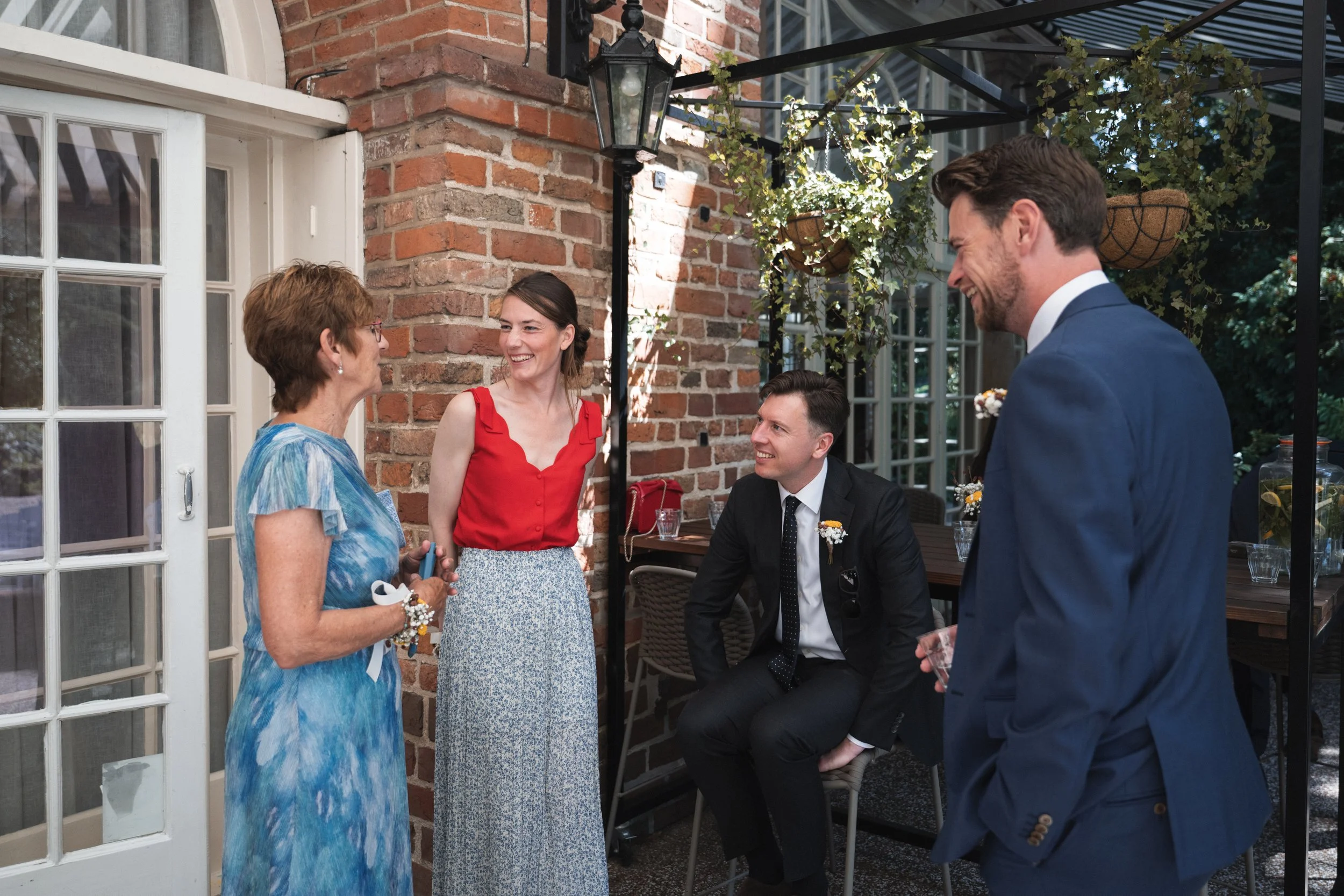 Oxfordshire-Garden-Wedding-Photographer-207.jpg
