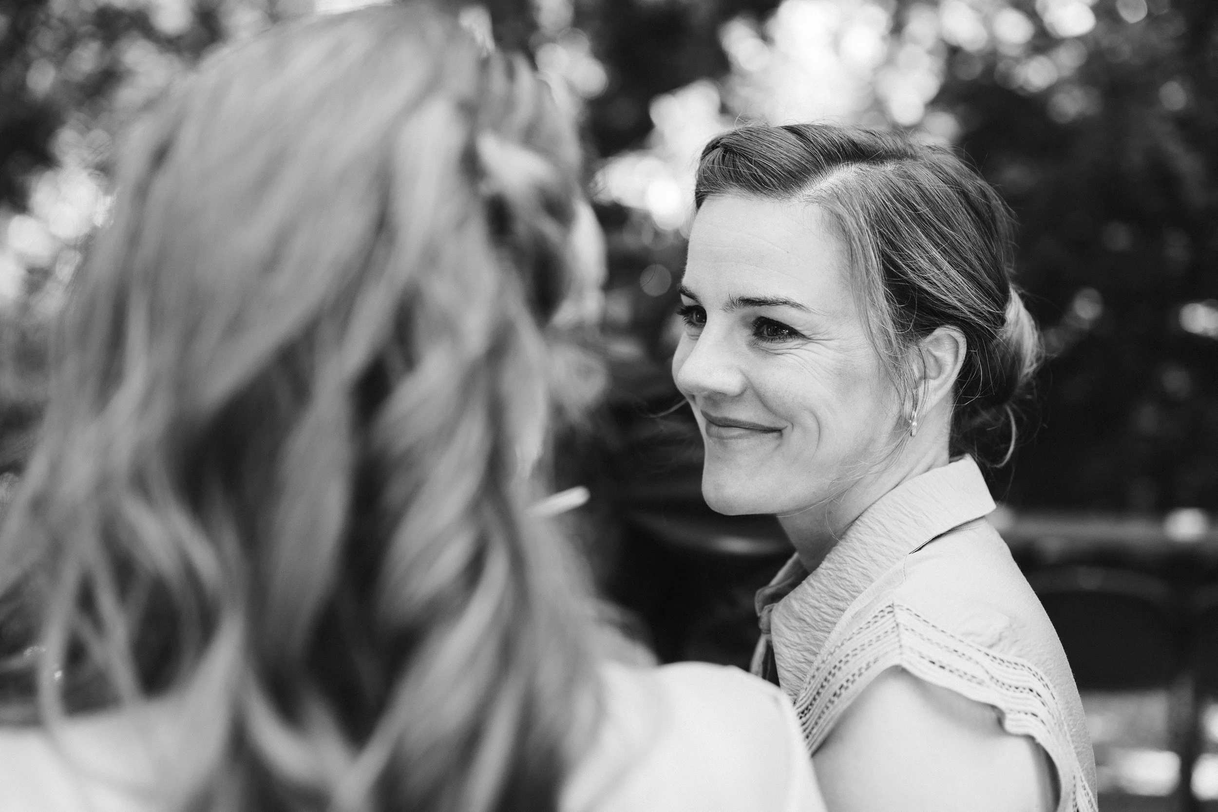 Oxfordshire-Garden-Wedding-Photographer-220.jpg