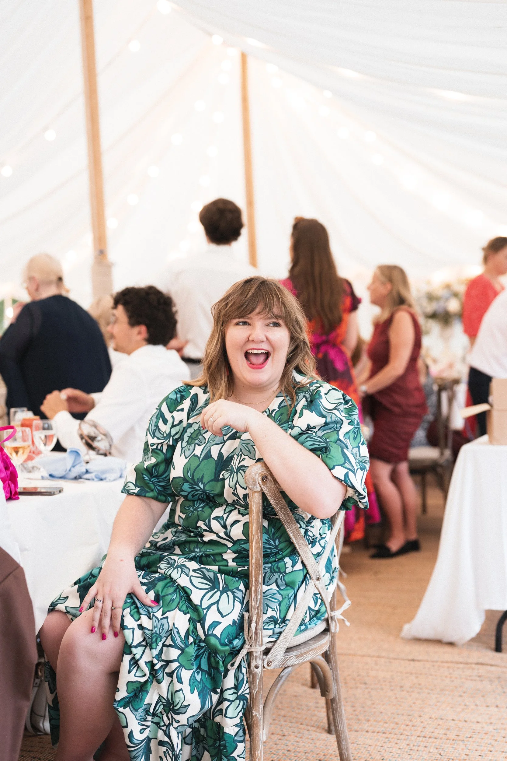 Oxfordshire-Wedding-Photographer-214.jpg