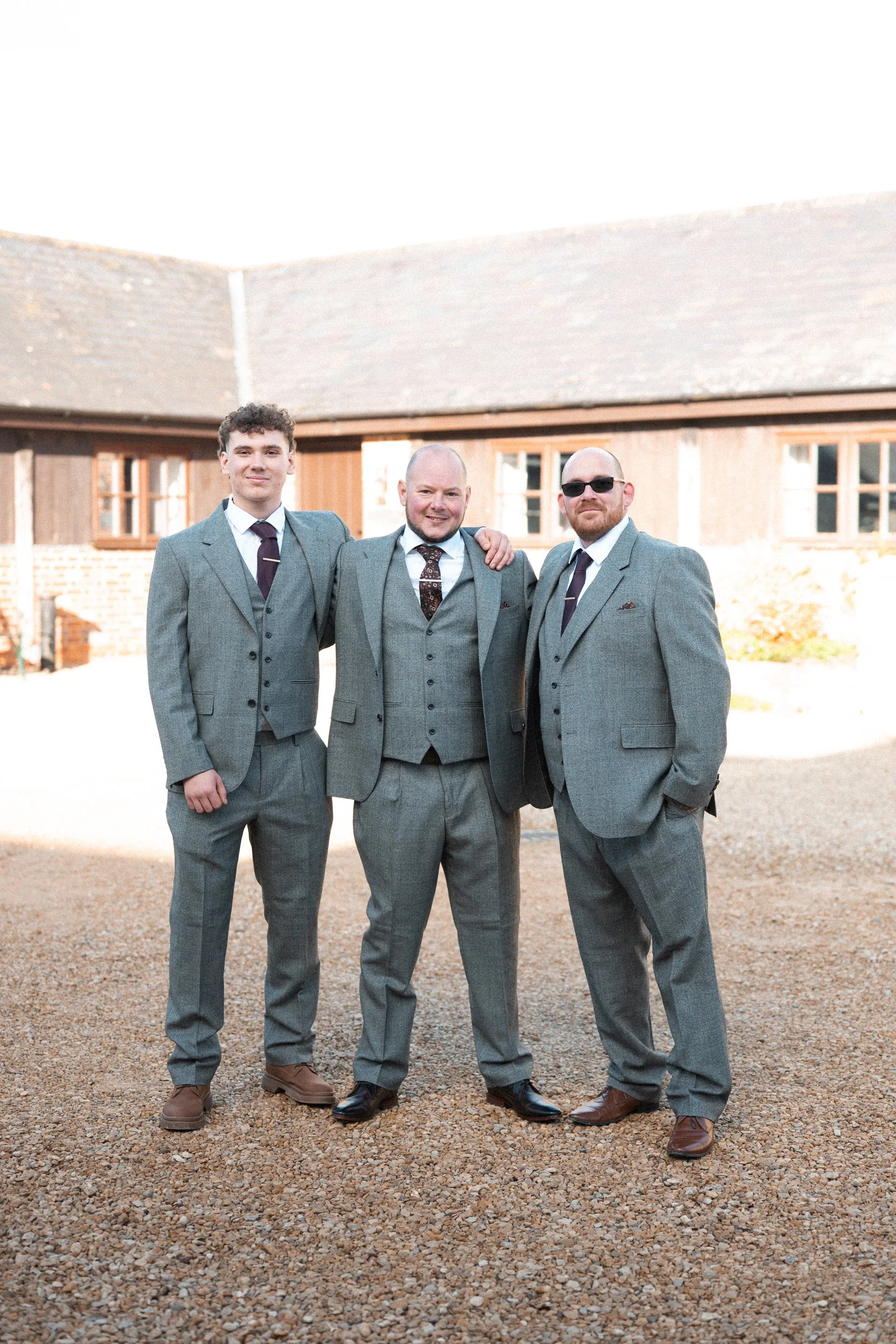 wedding-huntsmill-farm-buckinghamshire-bride-groom-couple-portraits-15.jpg