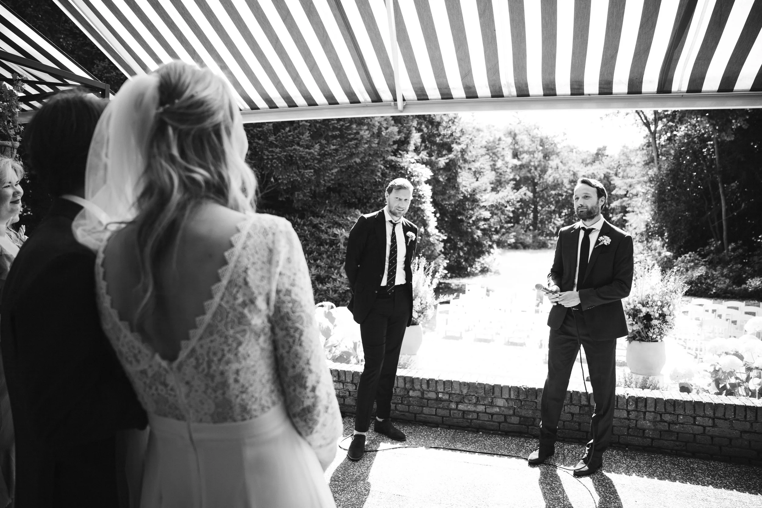 Oxfordshire-Garden-Wedding-Photographer-397.jpg