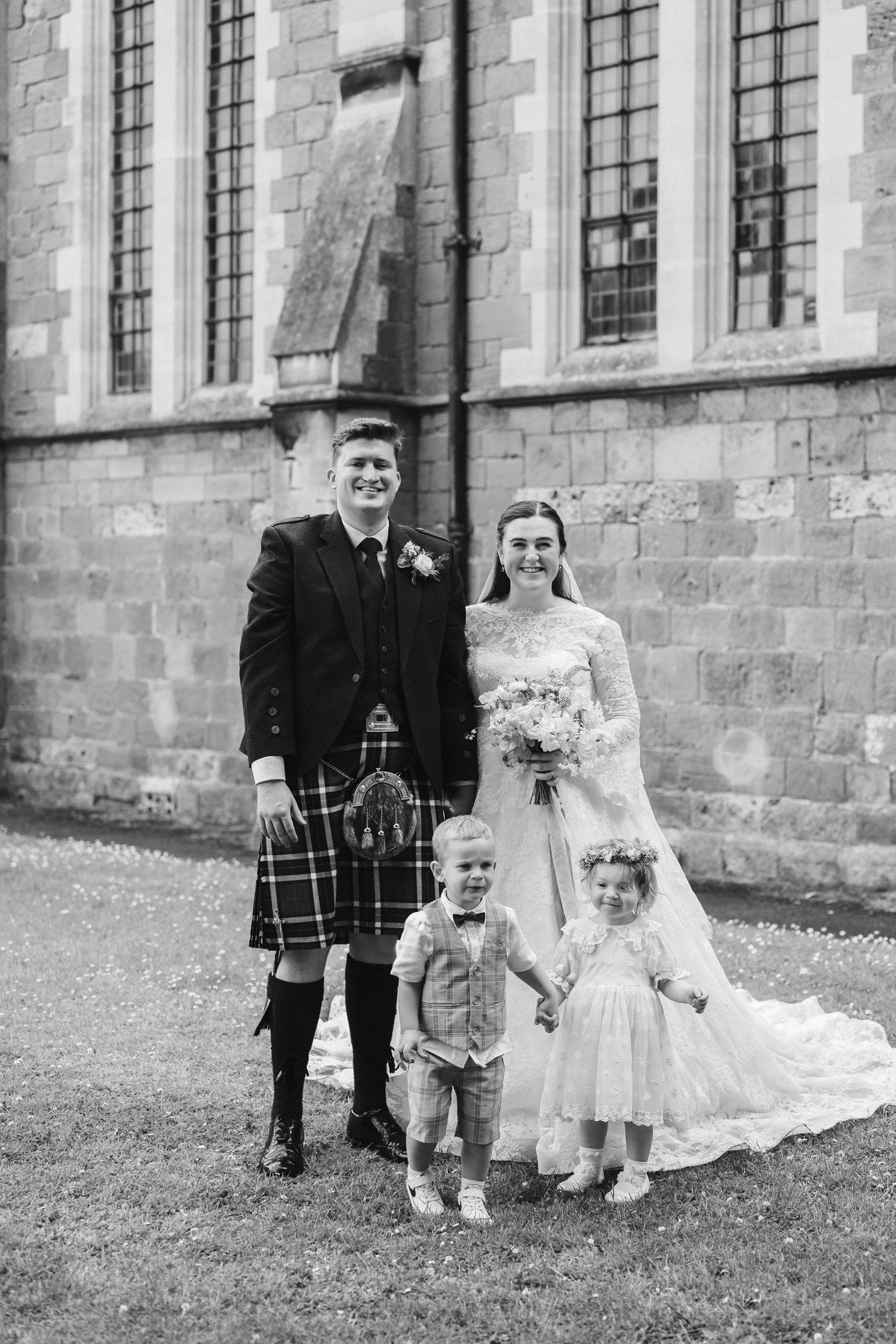 Oxfordshire-Wedding-Photographer-107.jpg
