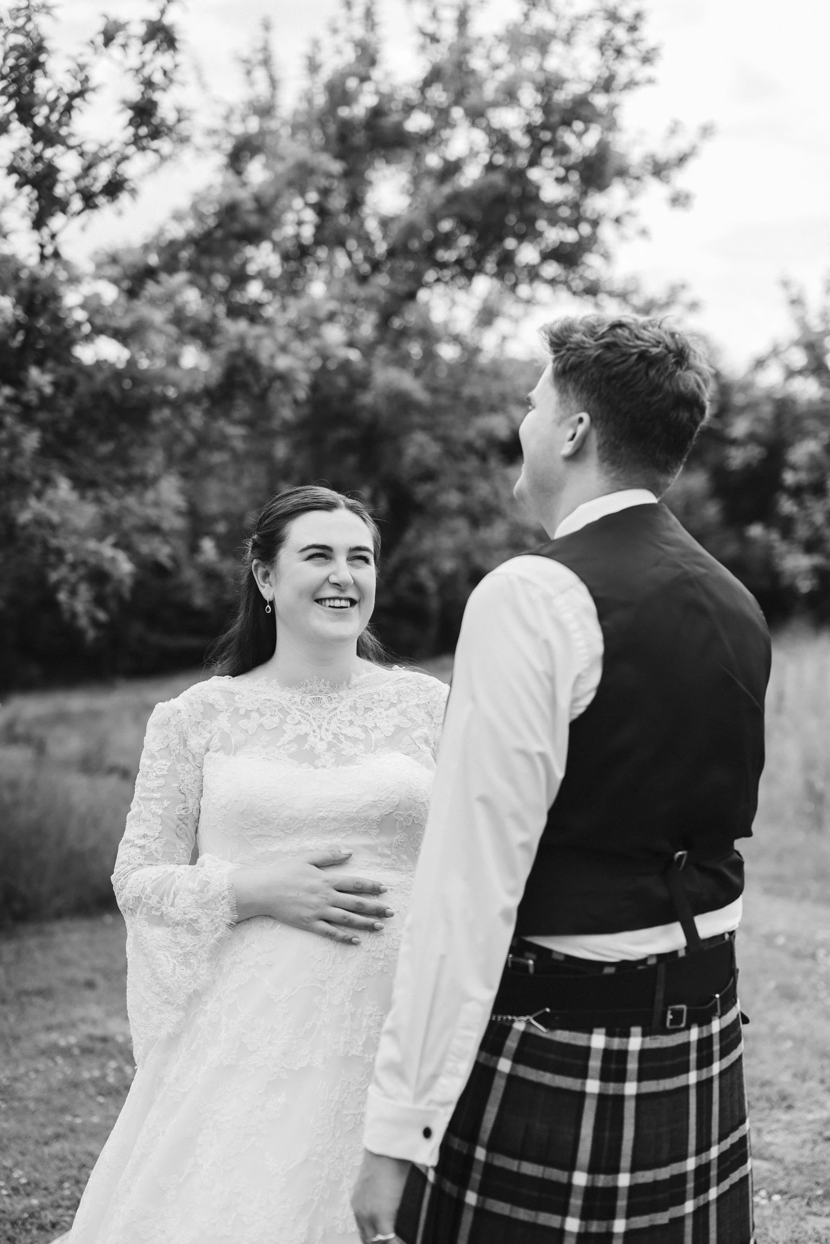 Oxfordshire-Wedding-Photographer-130.jpg