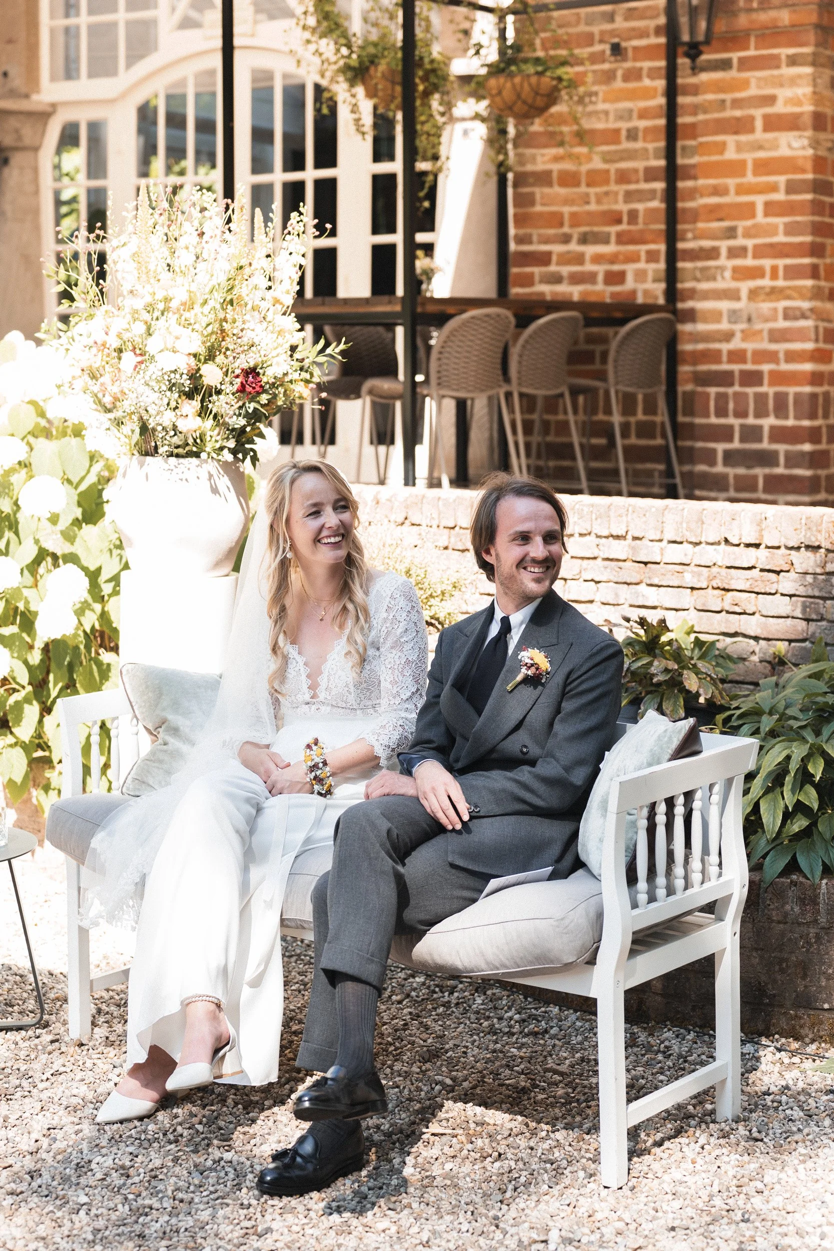 Oxfordshire-Garden-Wedding-Photographer-248.jpg