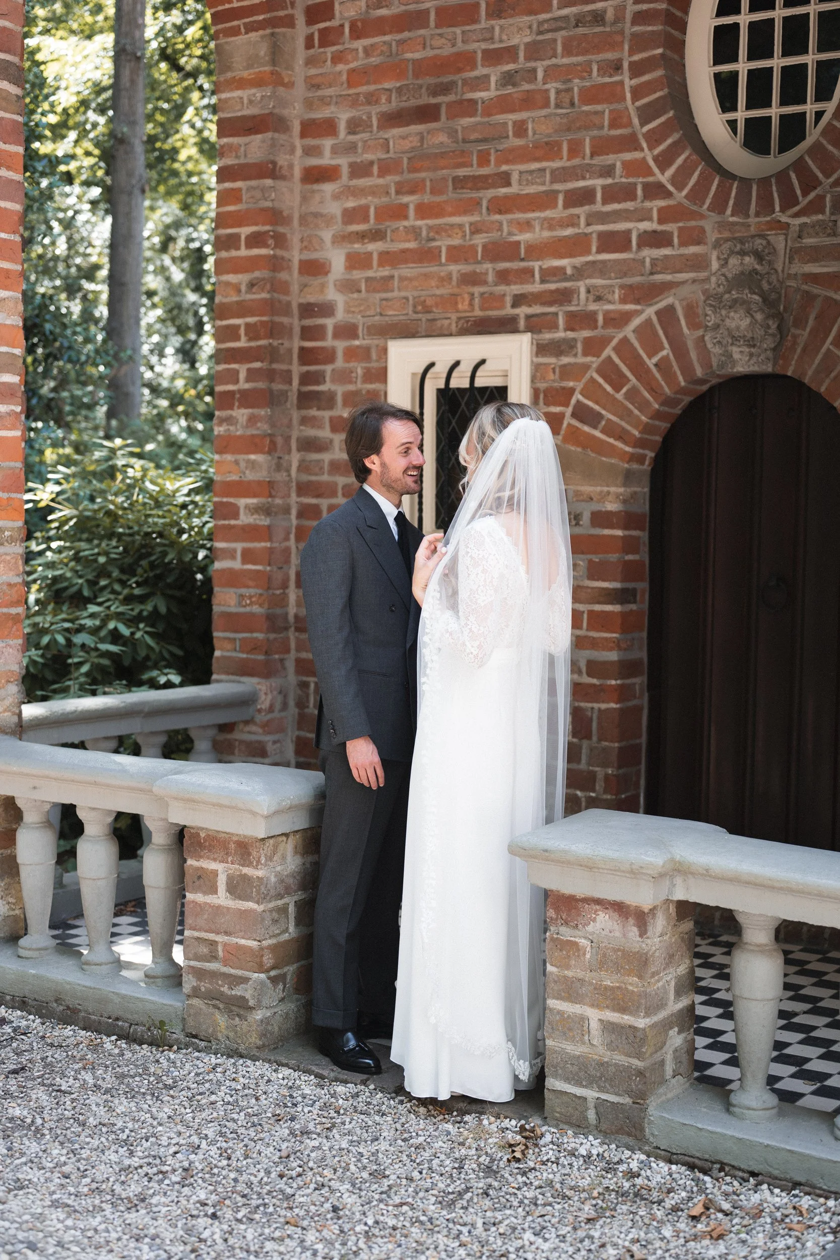 Oxfordshire-Garden-Wedding-Photographer-126.jpg