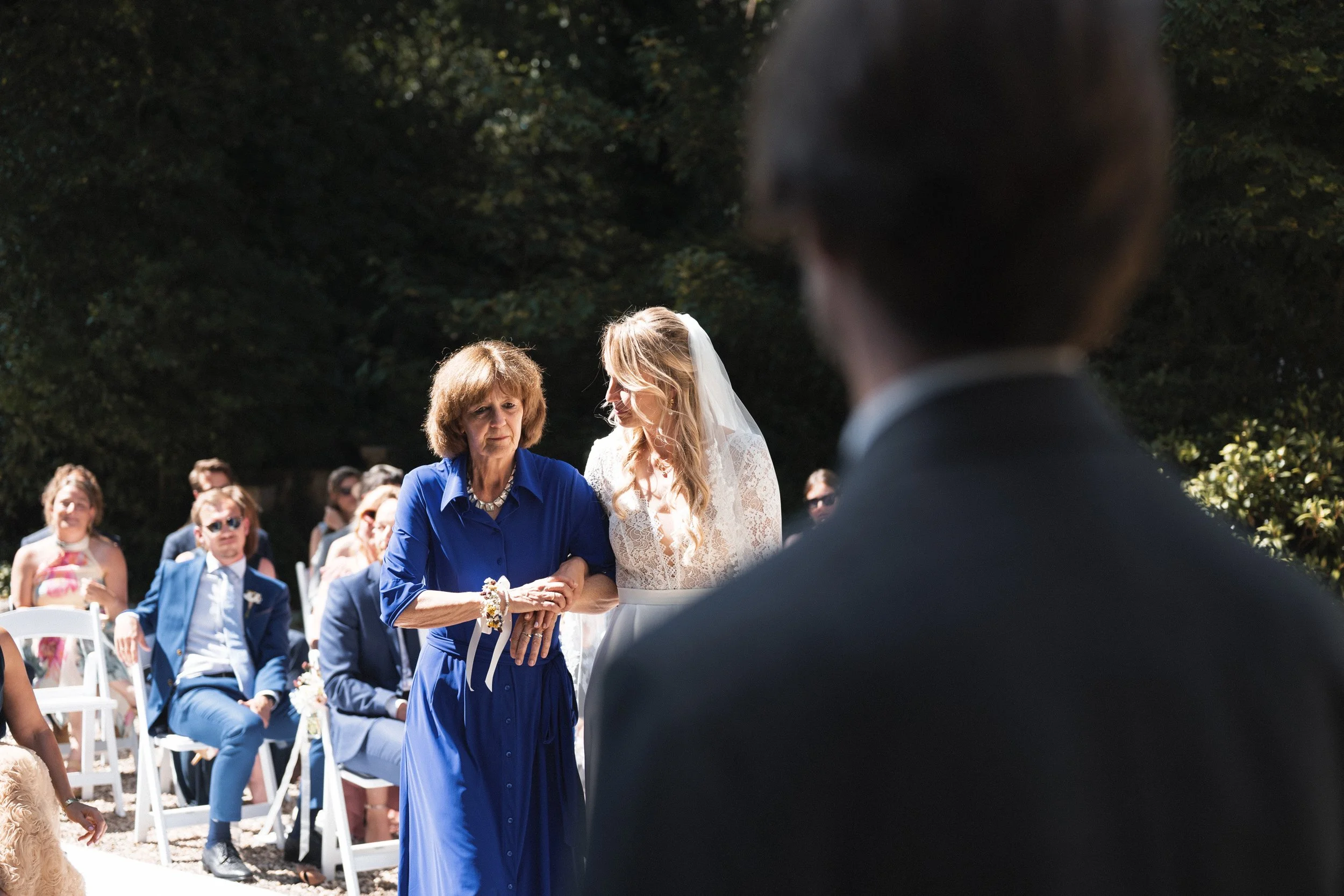 Oxfordshire-Garden-Wedding-Photographer-242.jpg