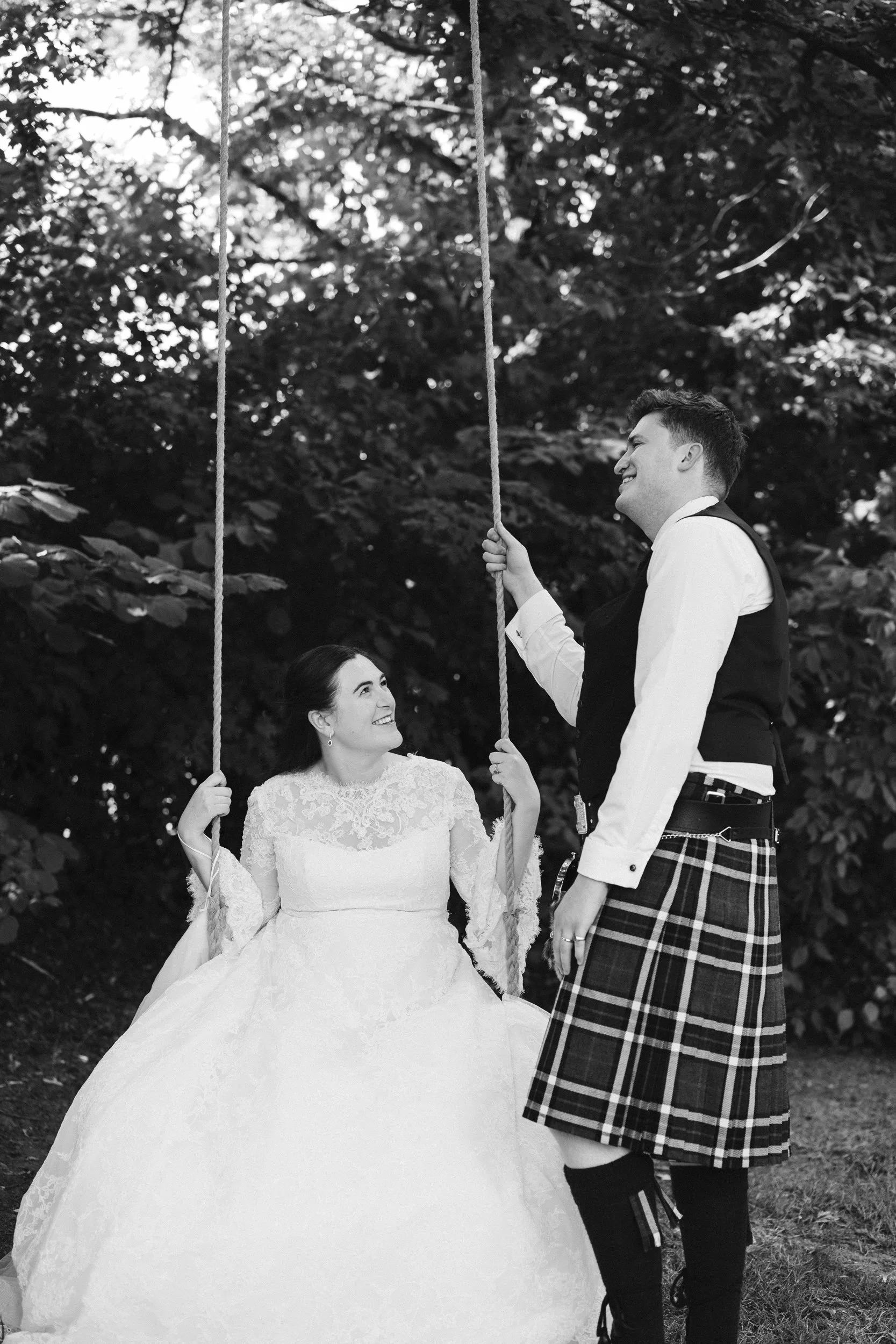 Oxfordshire-Wedding-Photographer-124.jpg