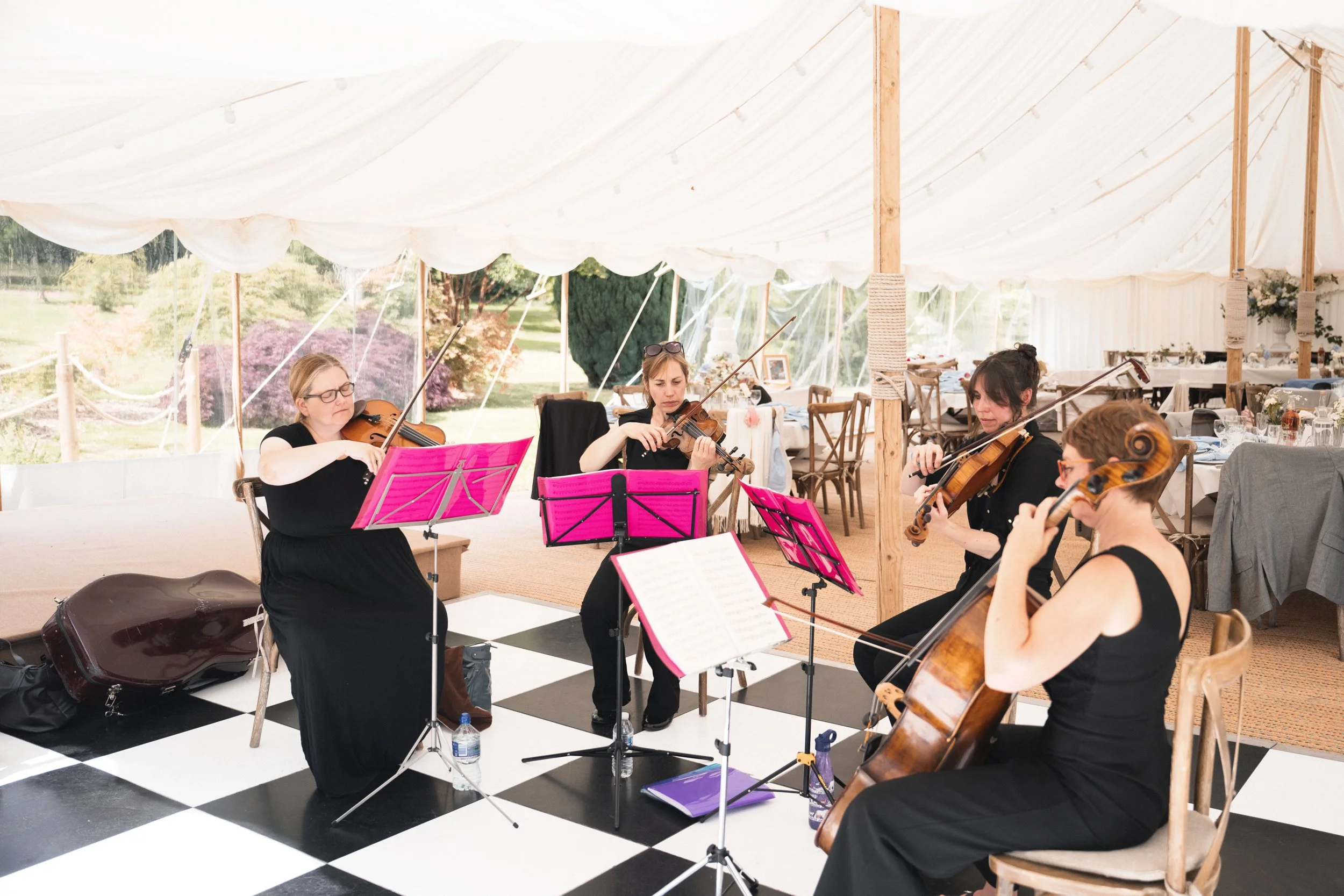 Oxfordshire-Wedding-Photographer-169.jpg