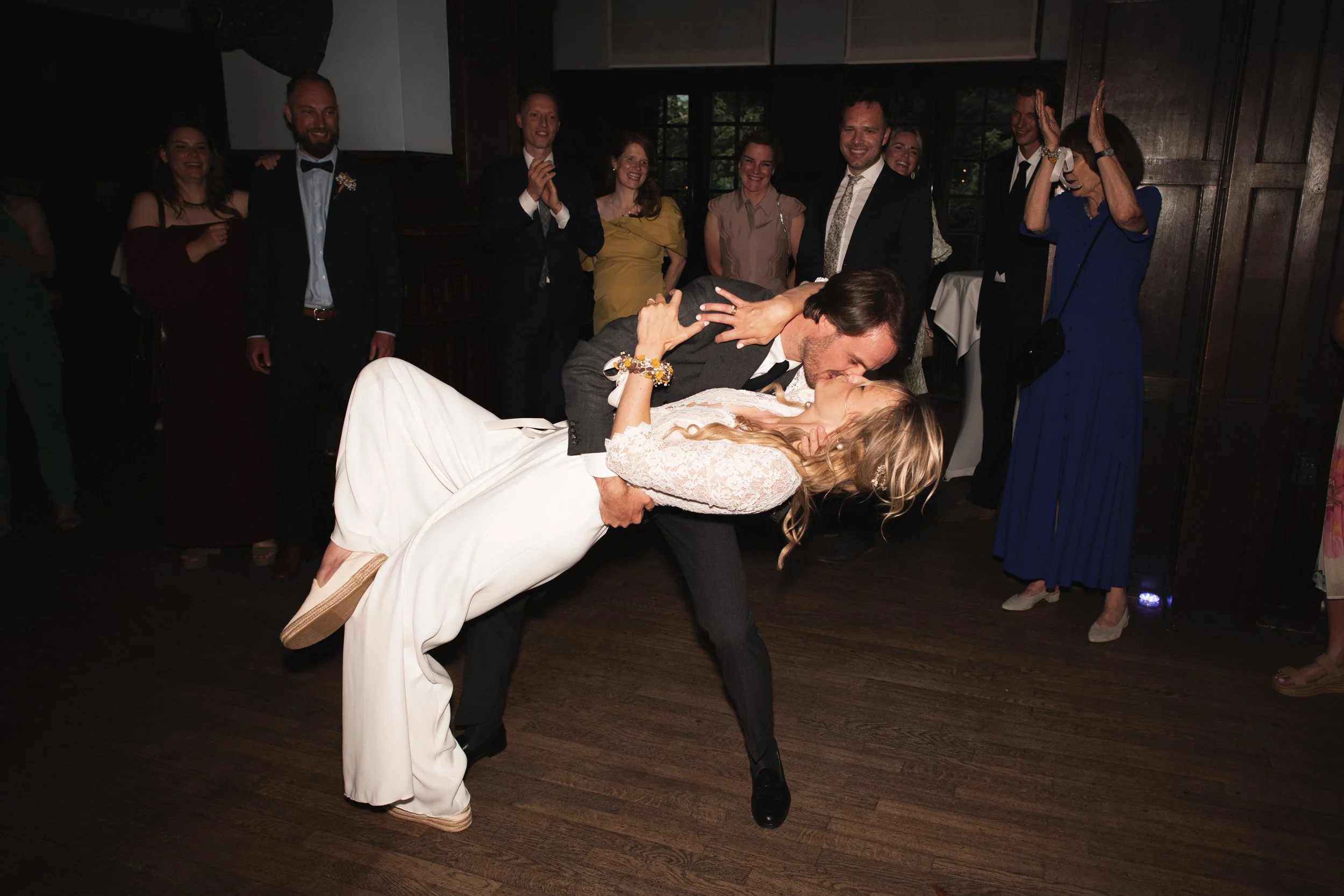 Oxfordshire-Garden-Wedding-Photographer-589.jpg