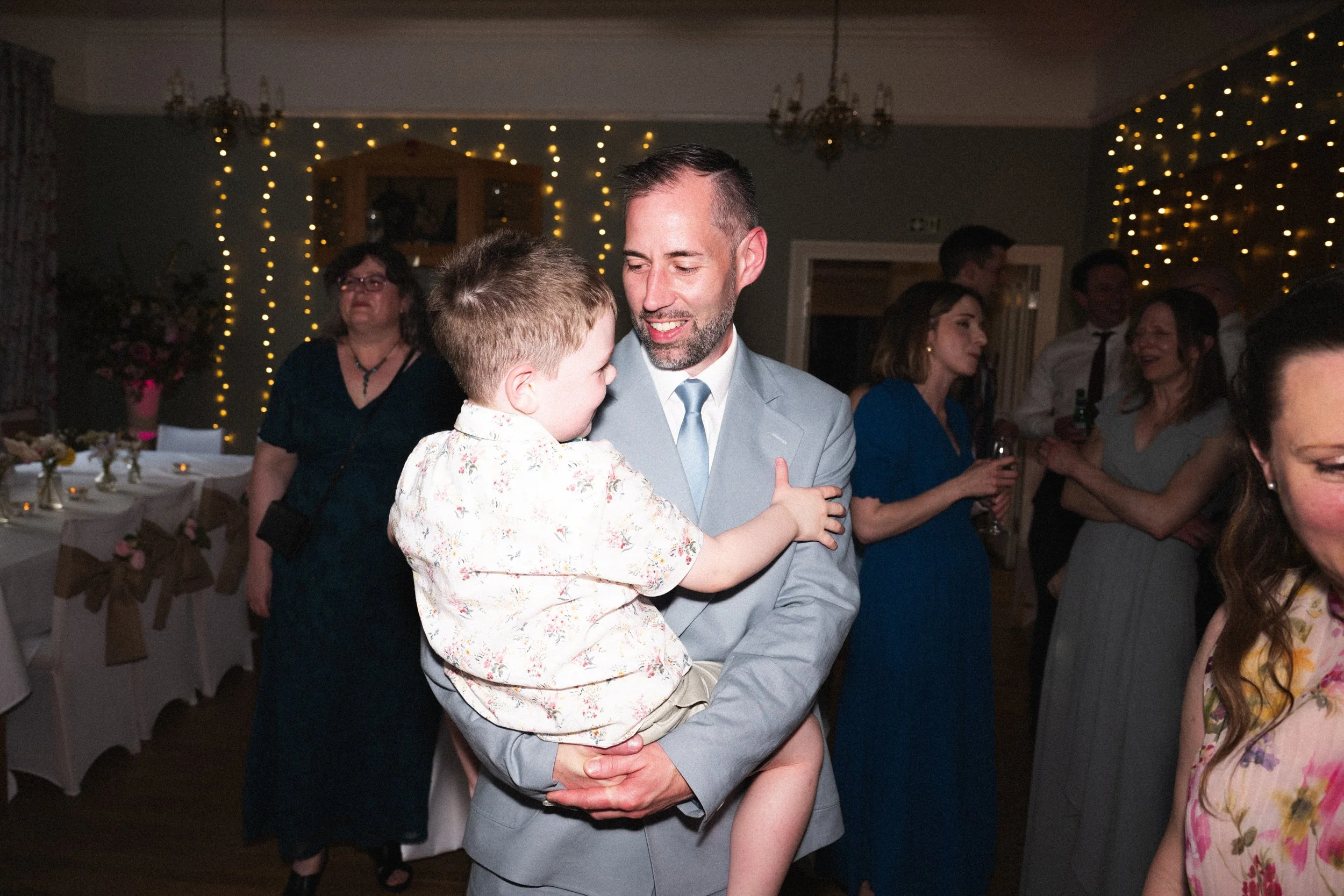 warwickshire-wedding-photographer-rugby-school-540.jpg
