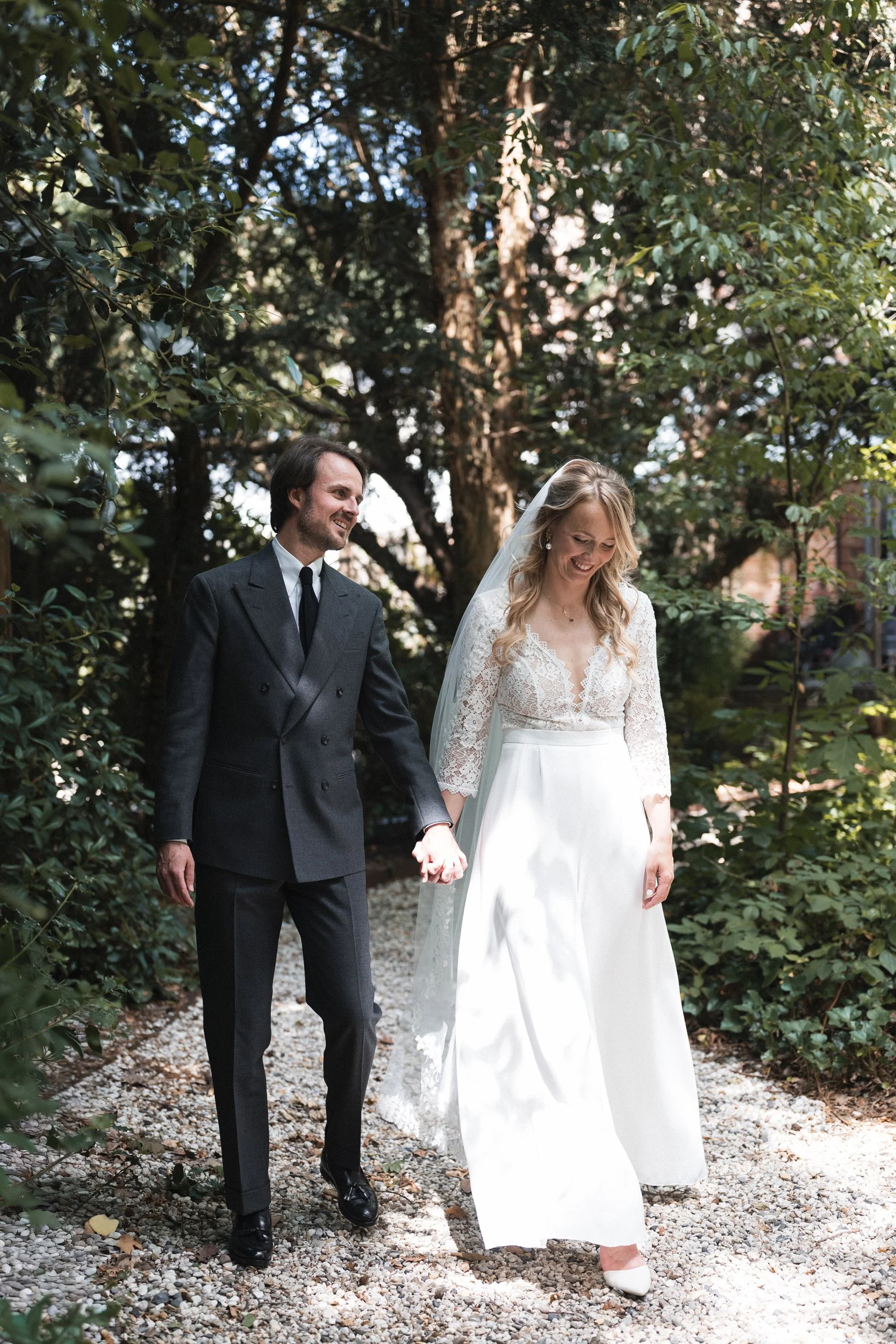 Oxfordshire-Garden-Wedding-Photographer-148.jpg